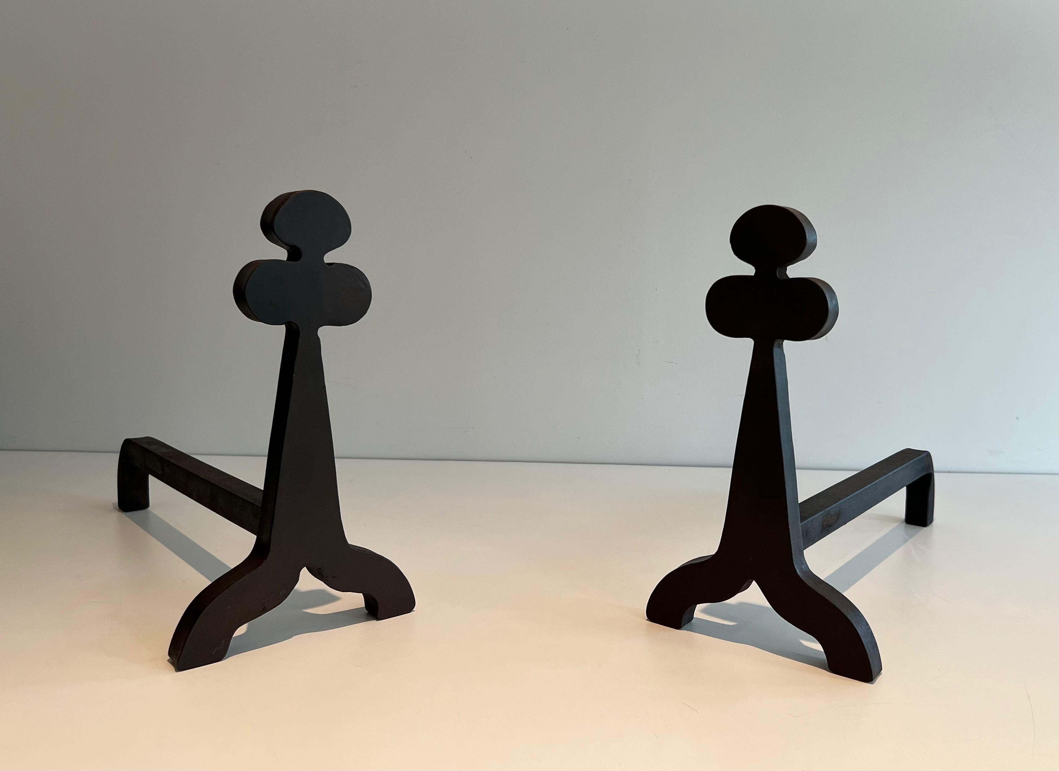 Mid-Century Modern Pair of Steel and Wrought Iron Clovers Andirons For Sale