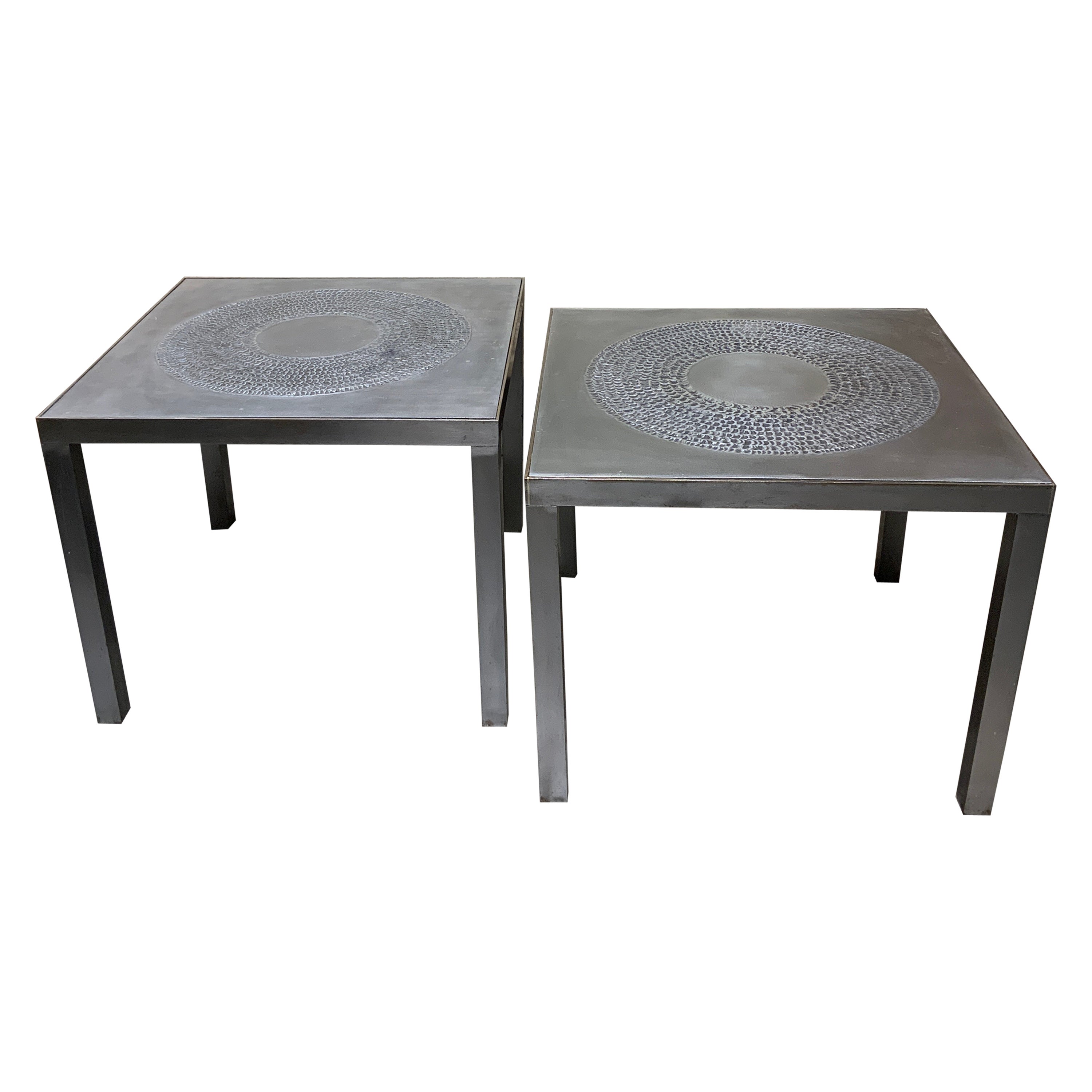 Paire de tables d'appoint en acier, plateau avec décoration en marqueterie Belgique 1970