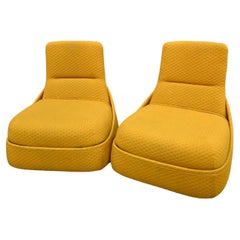 Pair of Steelcase Hosu Convertible Lounge Chairs with Ottoman Patricia Urquiola