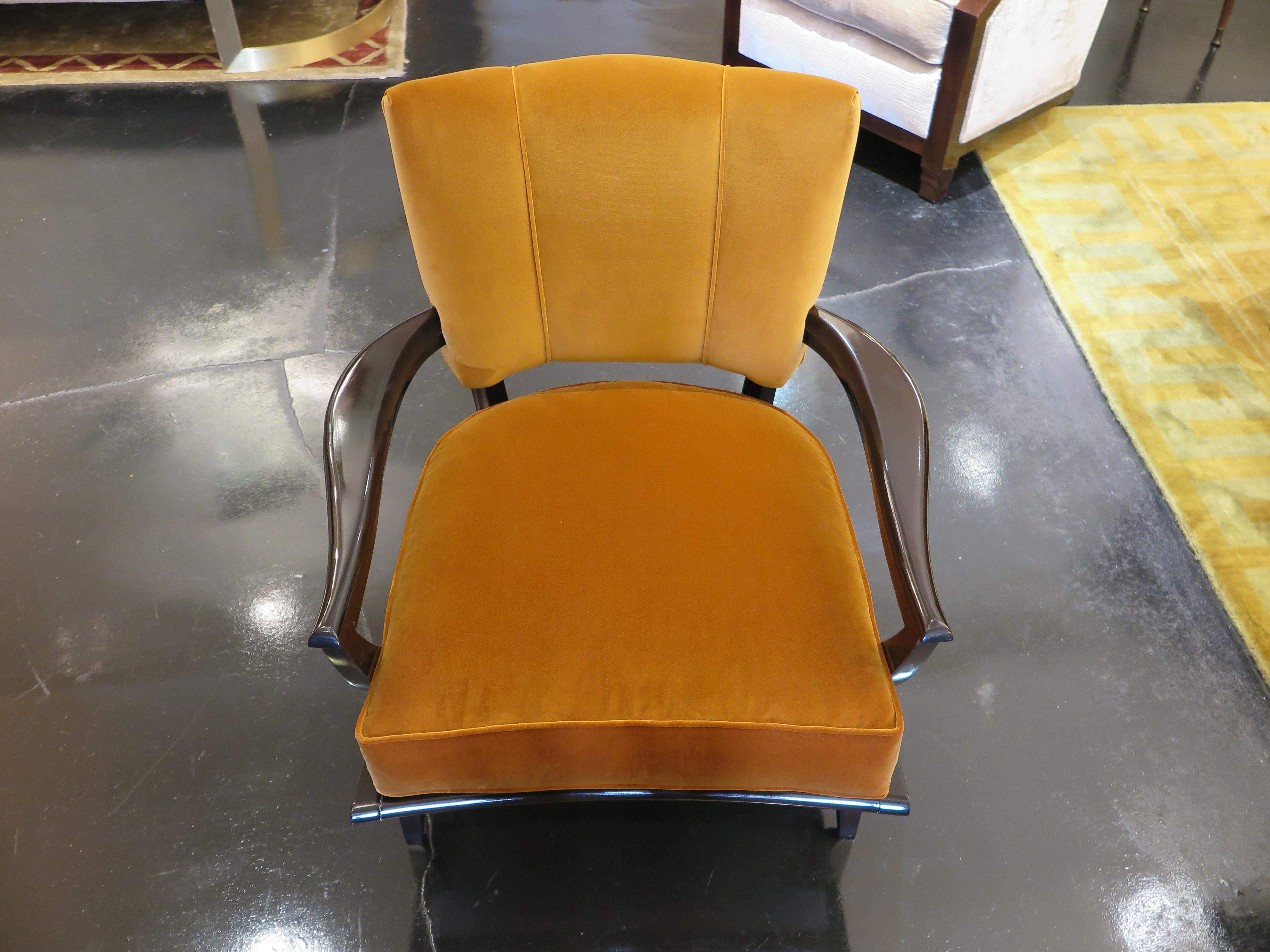 Pair of Steiner Edition SK40 Low Gondola Armchairs by Etienne-Henri Martin  In Good Condition In Los Angeles, CA