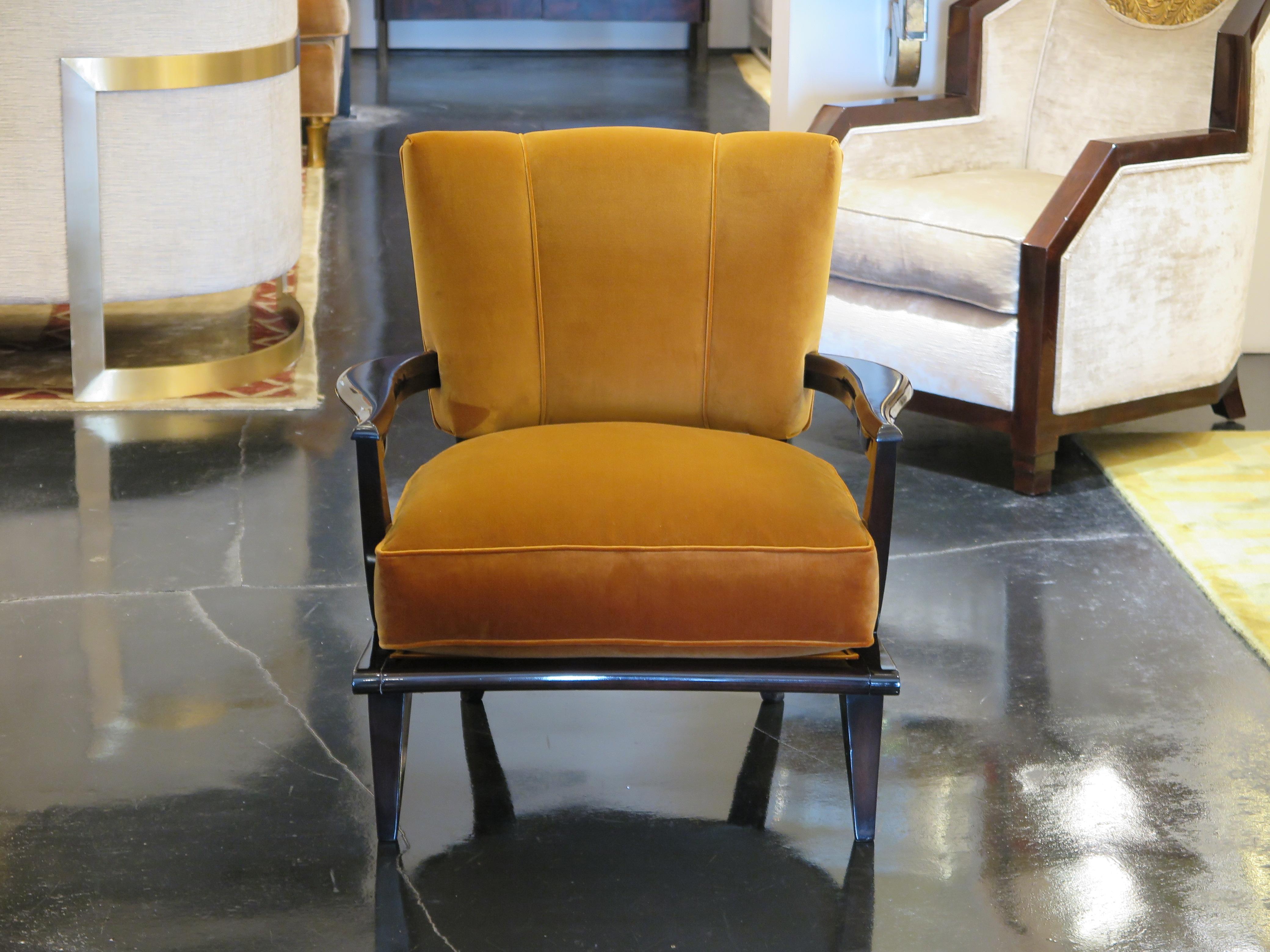 Mid-20th Century Pair of Steiner Edition SK40 Low Gondola Armchairs by Etienne-Henri Martin 