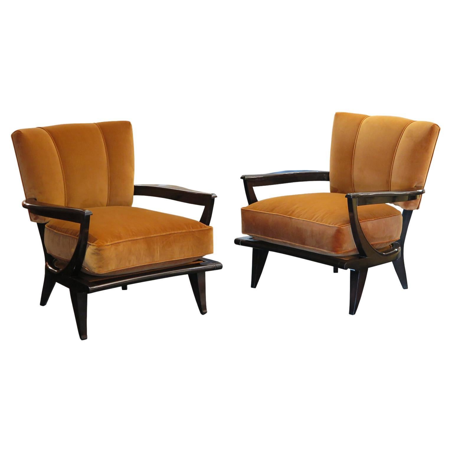 Pair of Steiner Edition SK40 Low Gondola Armchairs by Etienne-Henri Martin 