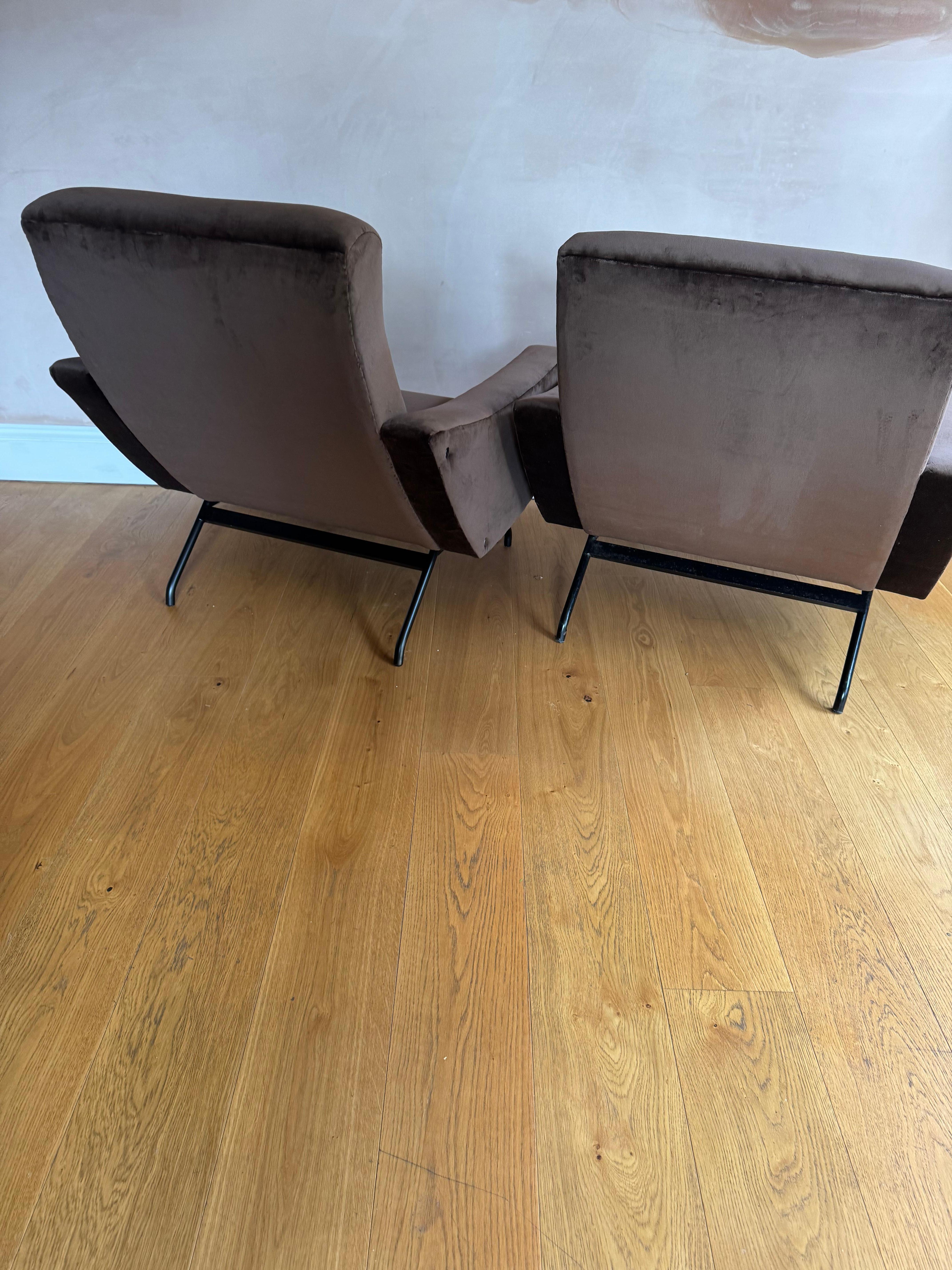 Coppia di poltrone Steiner Galeon attribuite a Joseph Andre Motte In condizioni buone in vendita a London, GB