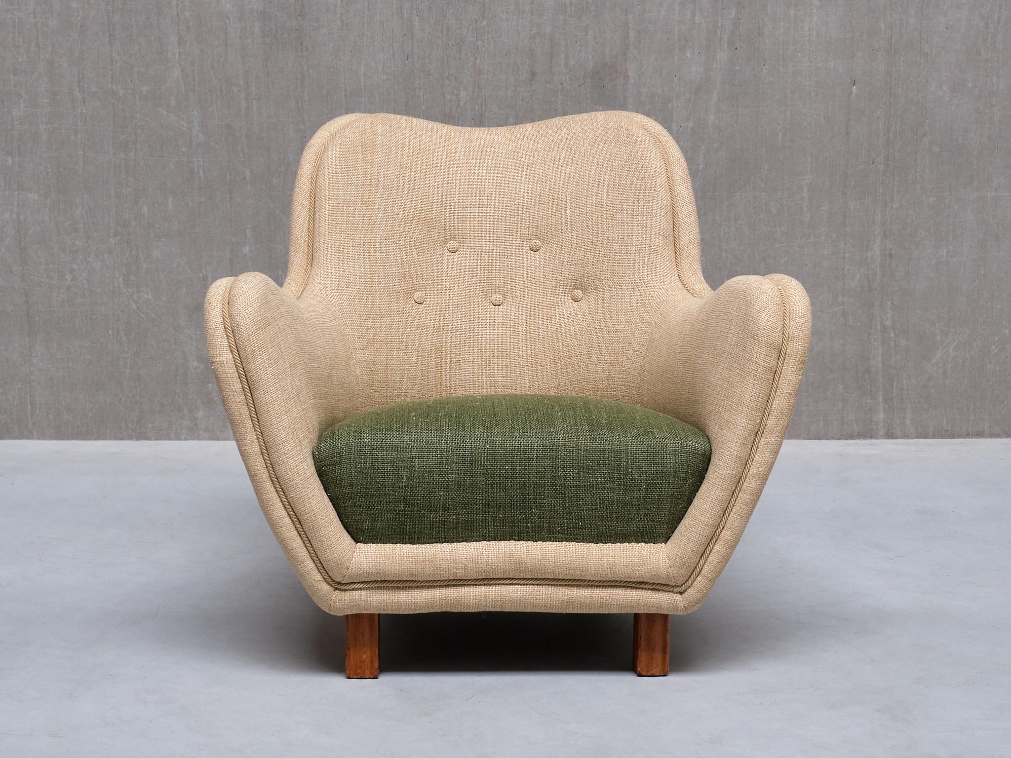 Paire de fauteuils Sten Wicéns en tissu Pierre Frey et orme, Suède, années 1950 Bon état - En vente à The Hague, NL