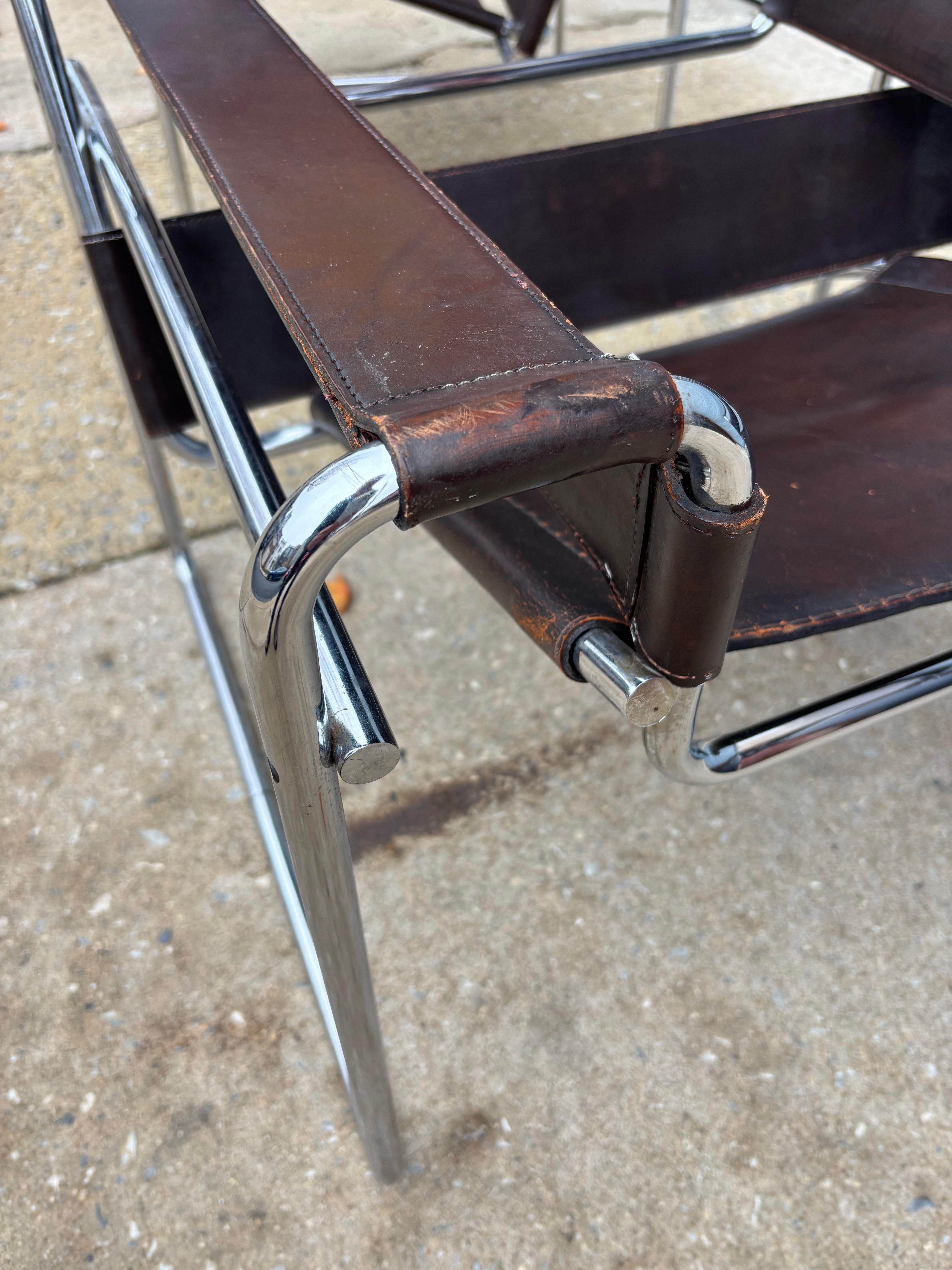 ¡Pareja de sillas Stendig Wassily con gran pátina! Bauhaus