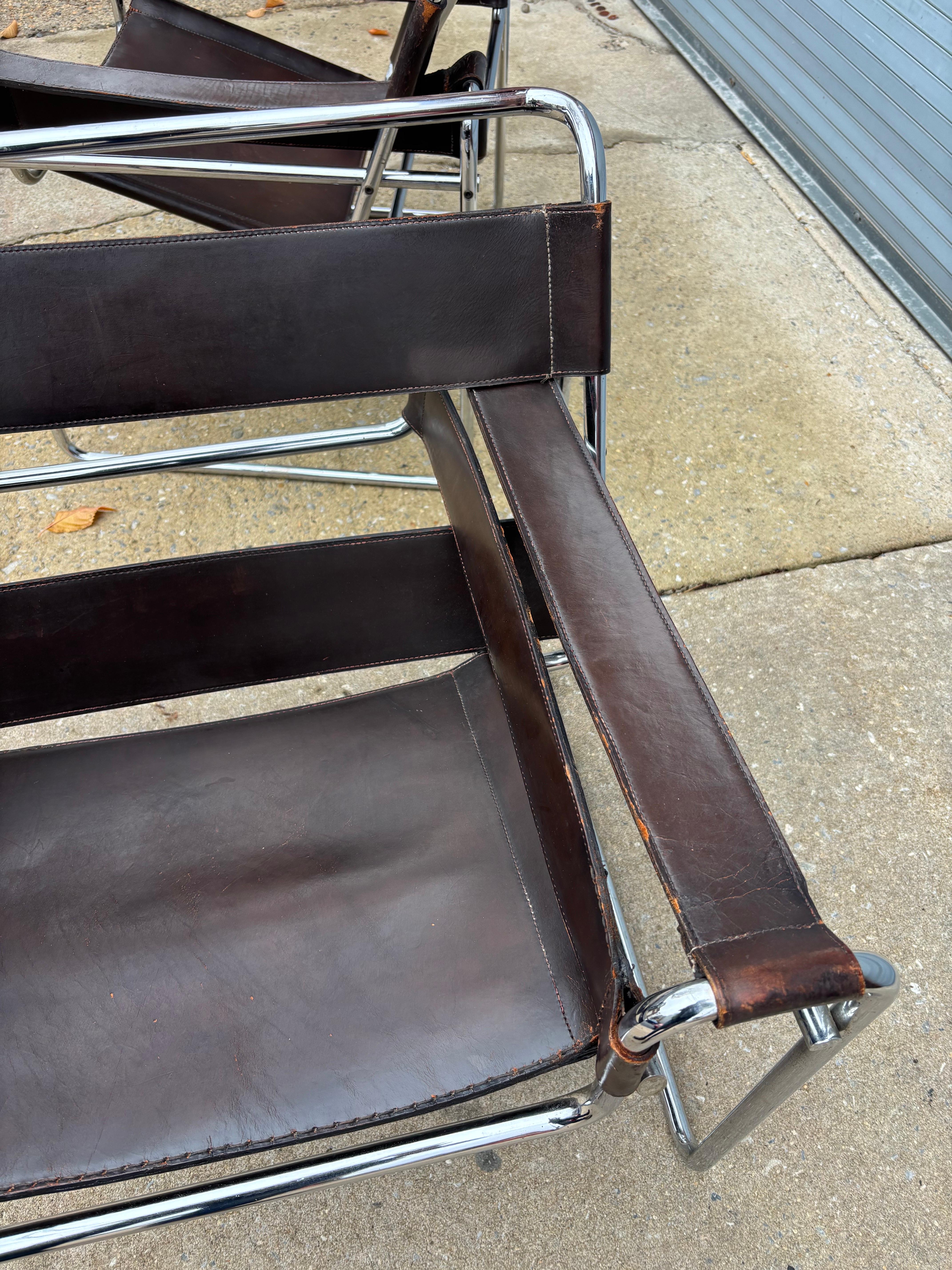 ¡Pareja de sillas Stendig Wassily con gran pátina! Italiano