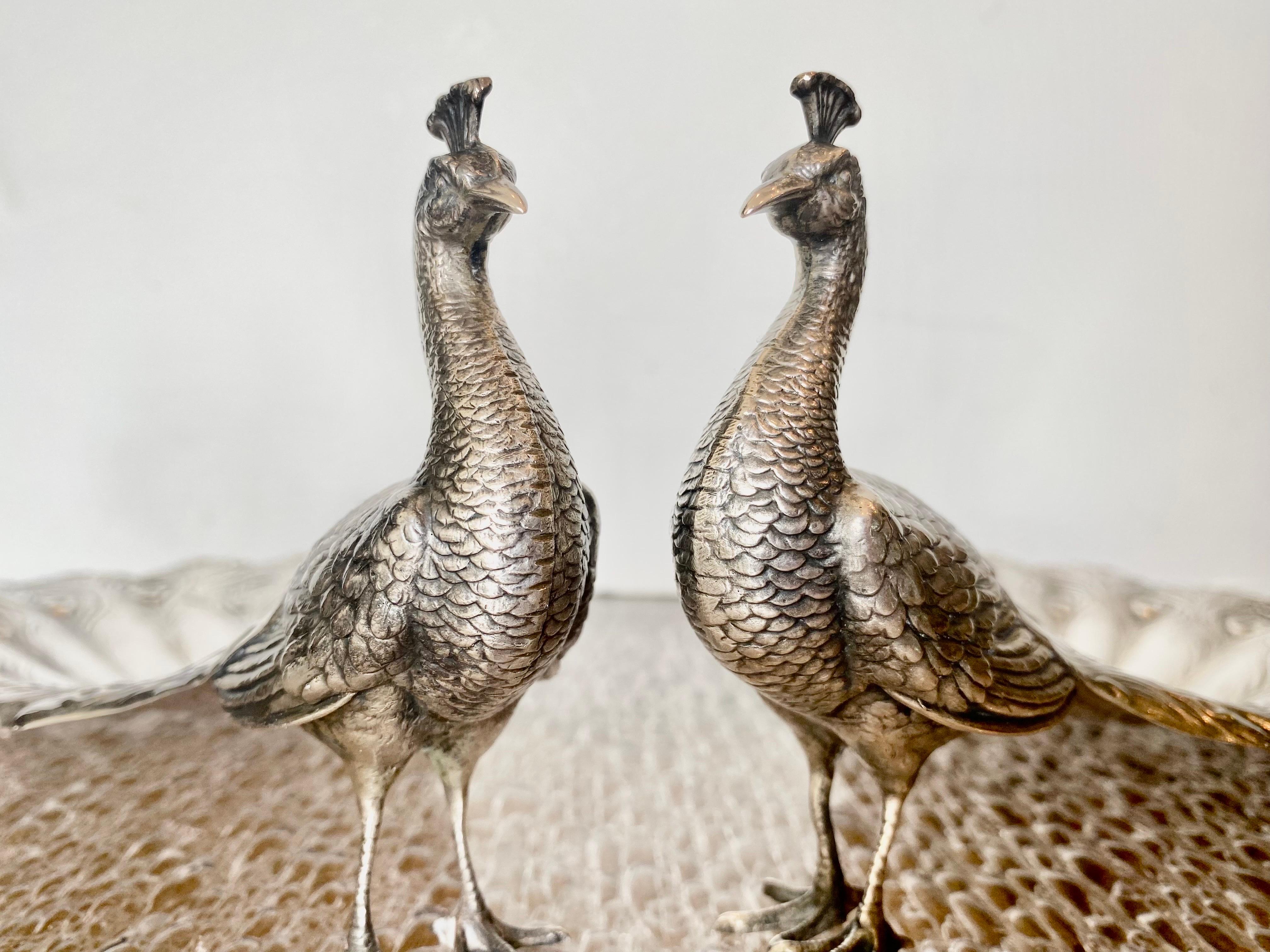 Pareja de bandejas con forma de pavo real de ley en Bueno estado para la venta en East Hampton, NY
