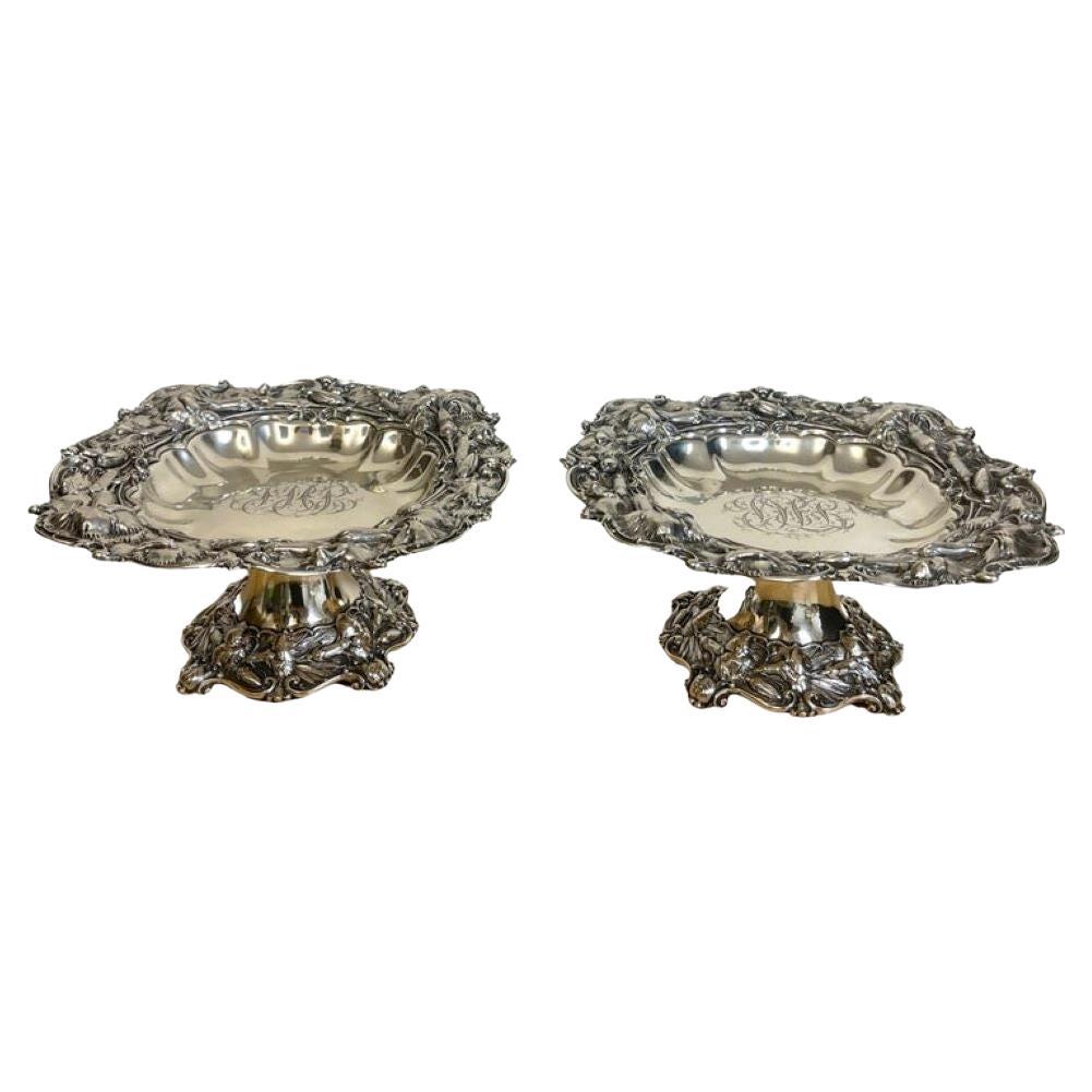 Pair of Sterling Repoused  Iris Motif Compotes, by Whiting  en vente