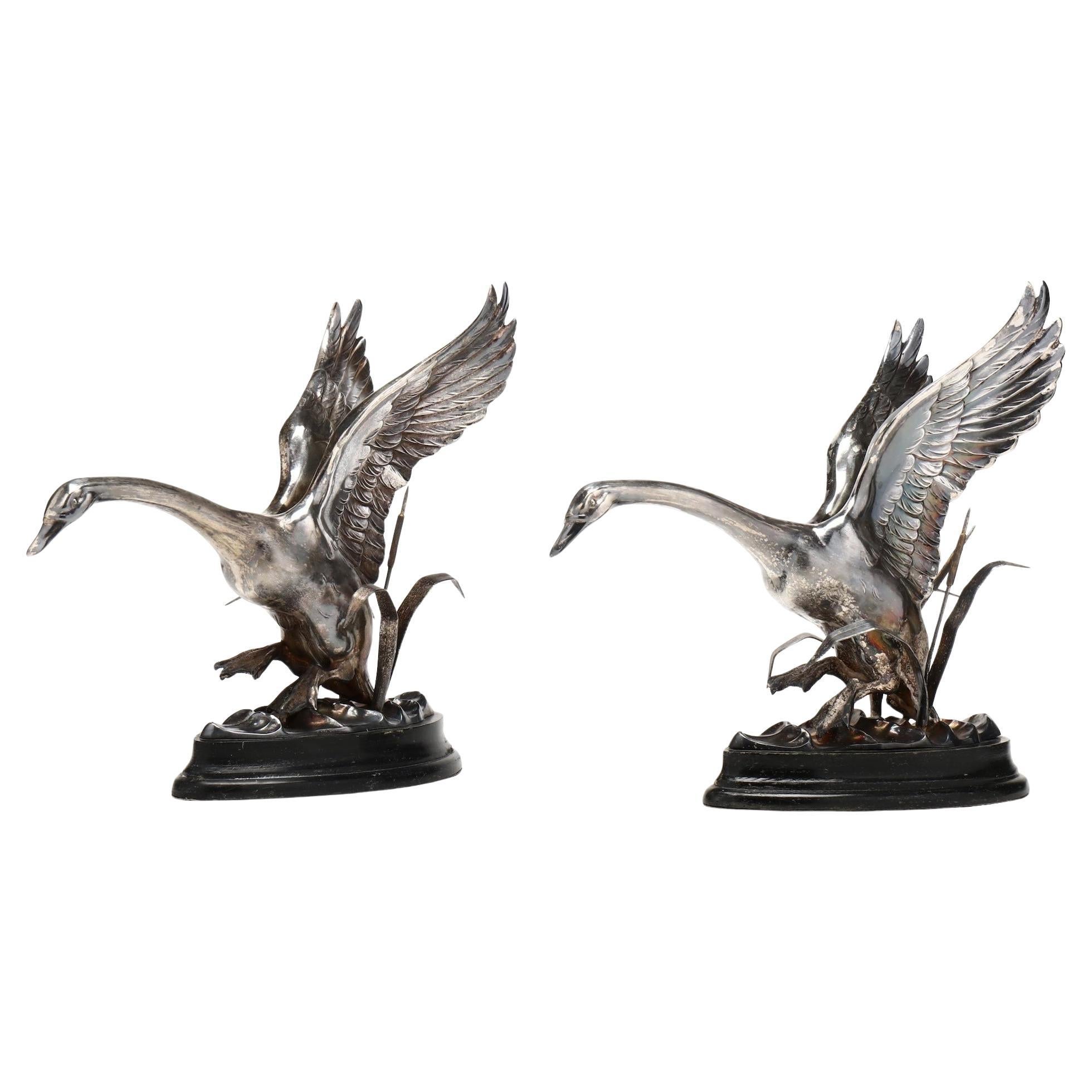 Paar Sterling-Skulpturen fliegender Schwane in Landschaft, Spanien, ca. 1960er Jahre