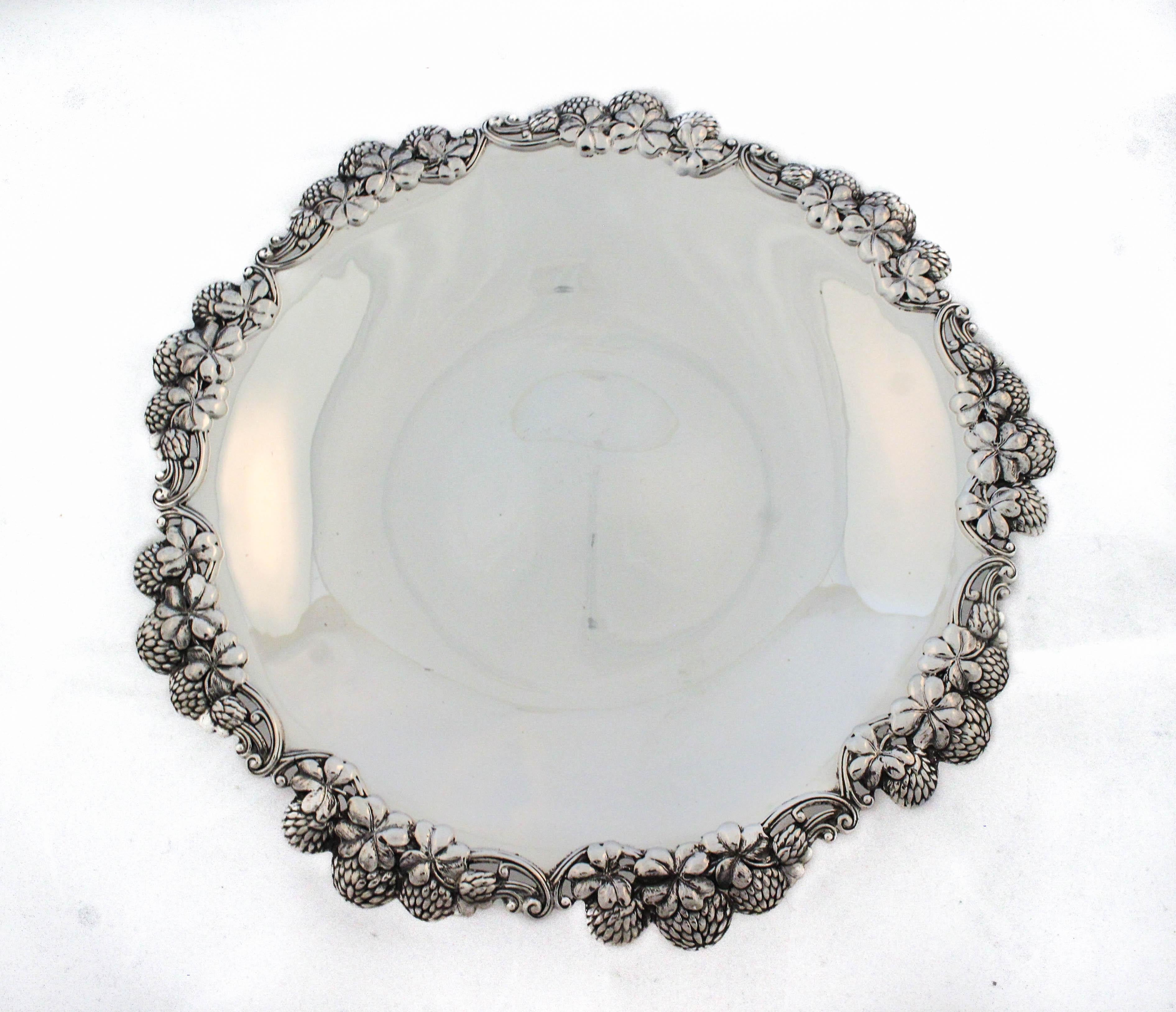 Pair of Sterling Silver Art Nouveau Compotes by Tiffany & CO im Zustand „Hervorragend“ im Angebot in Brooklyn, NY