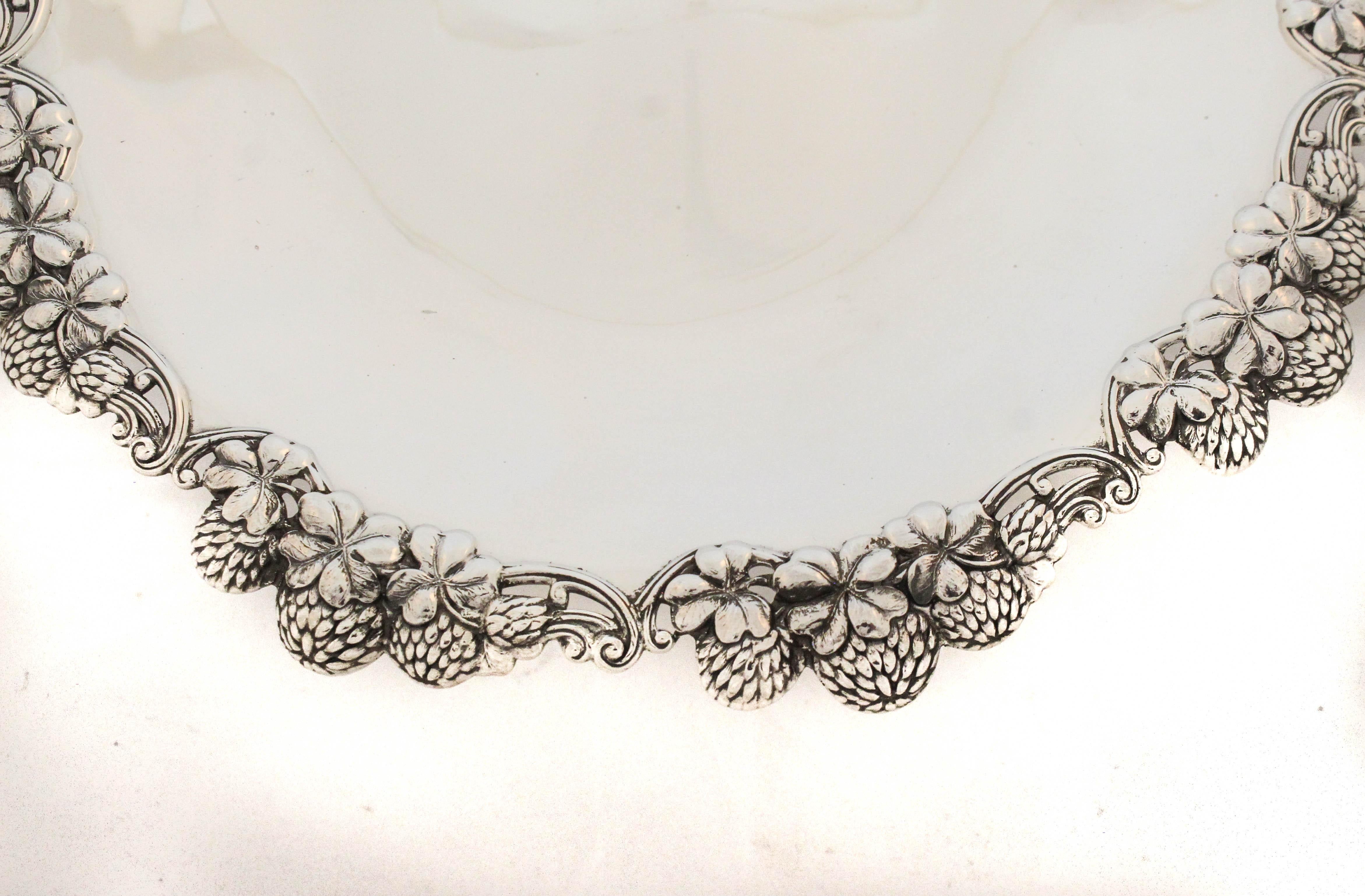 Pair of Sterling Silver Art Nouveau Compotes by Tiffany & CO (Sterlingsilber) im Angebot