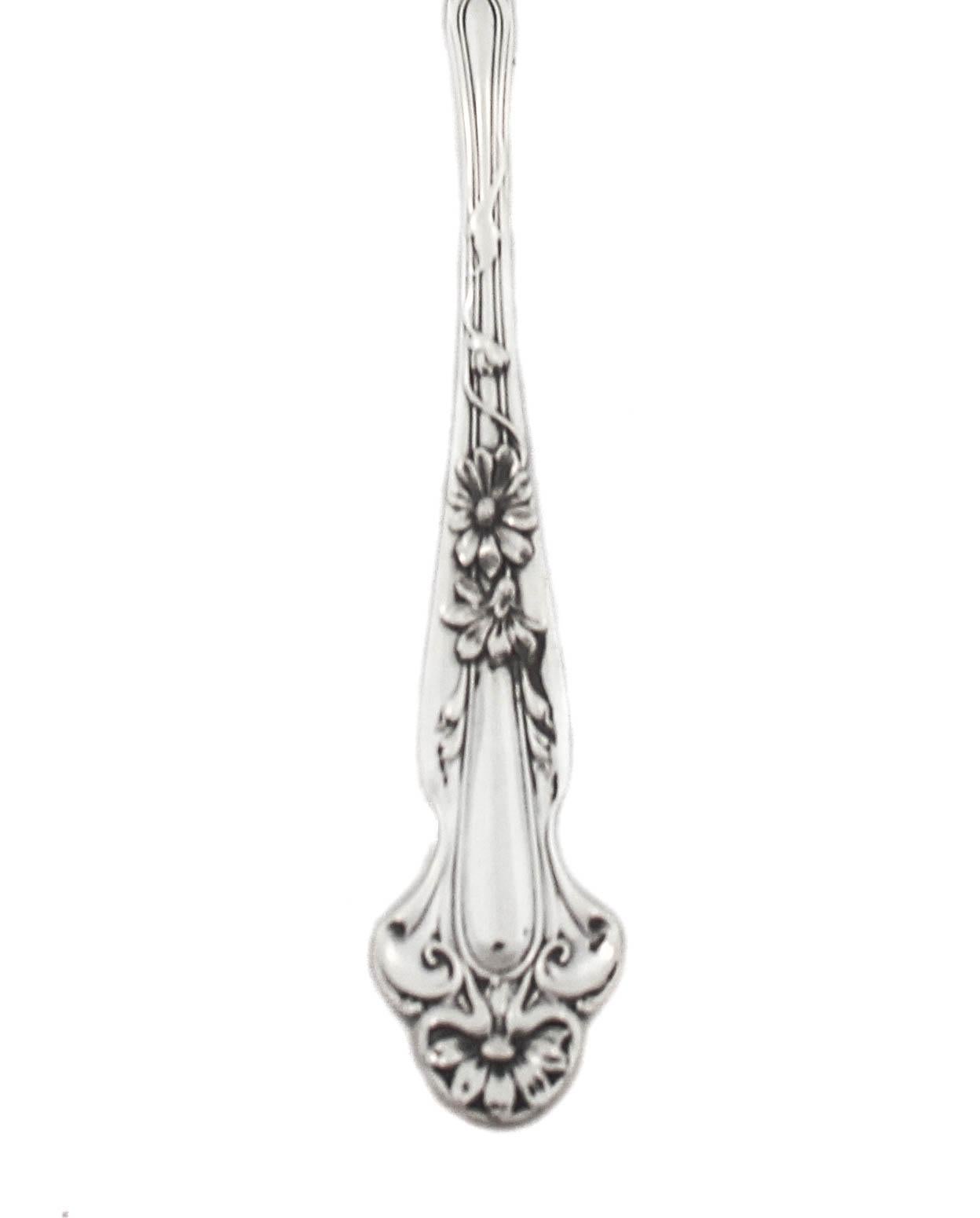 Pair of Sterling Silver Art Nouveau Serving Spoons In Excellent Condition For Sale In Brooklyn, NY