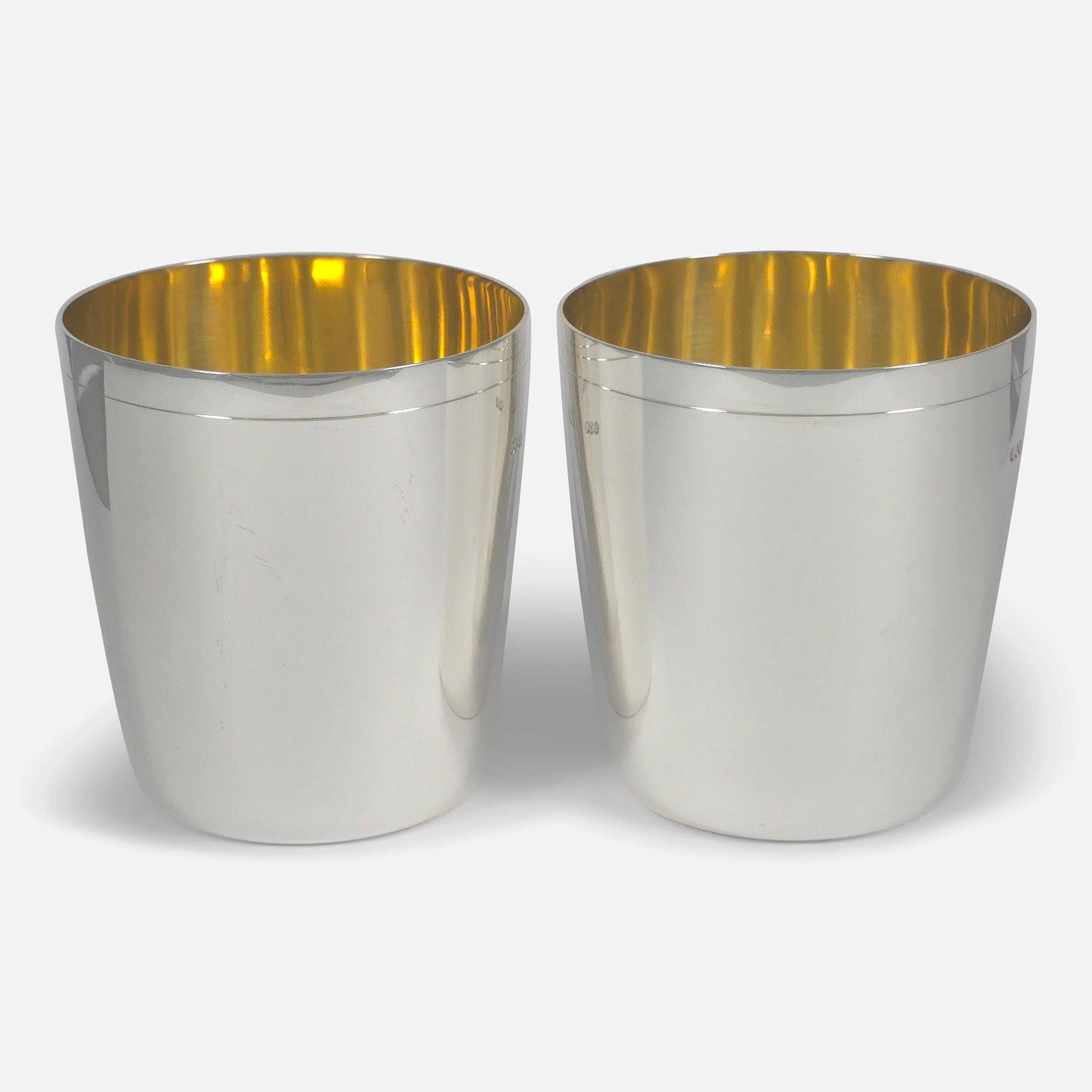 Pareja de vasos de plata de ley, Gerald Benney, 1987 en Bueno estado para la venta en Glasgow, GB