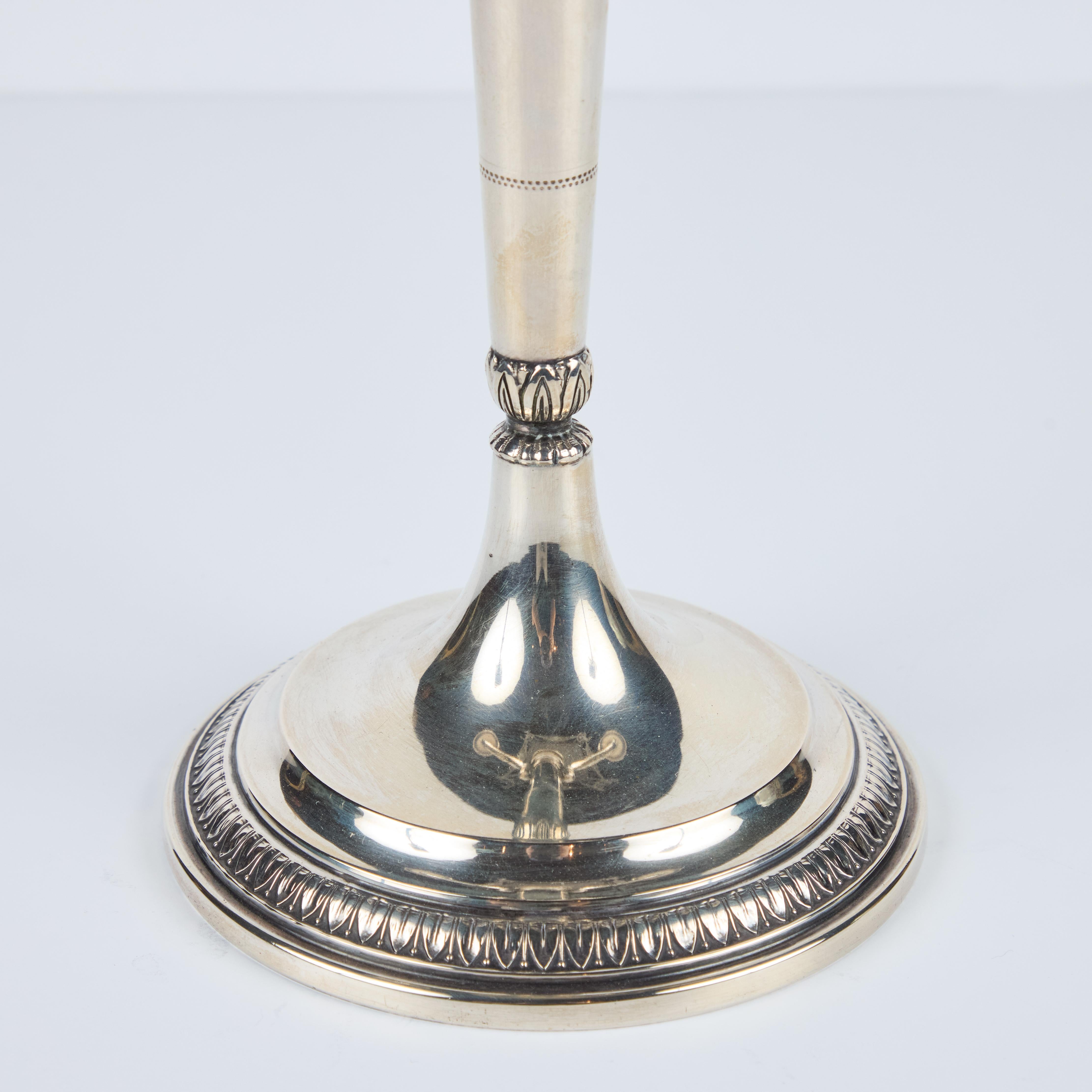 Coppia di candelabri in argento 925 con doppio Giano in vendita 4
