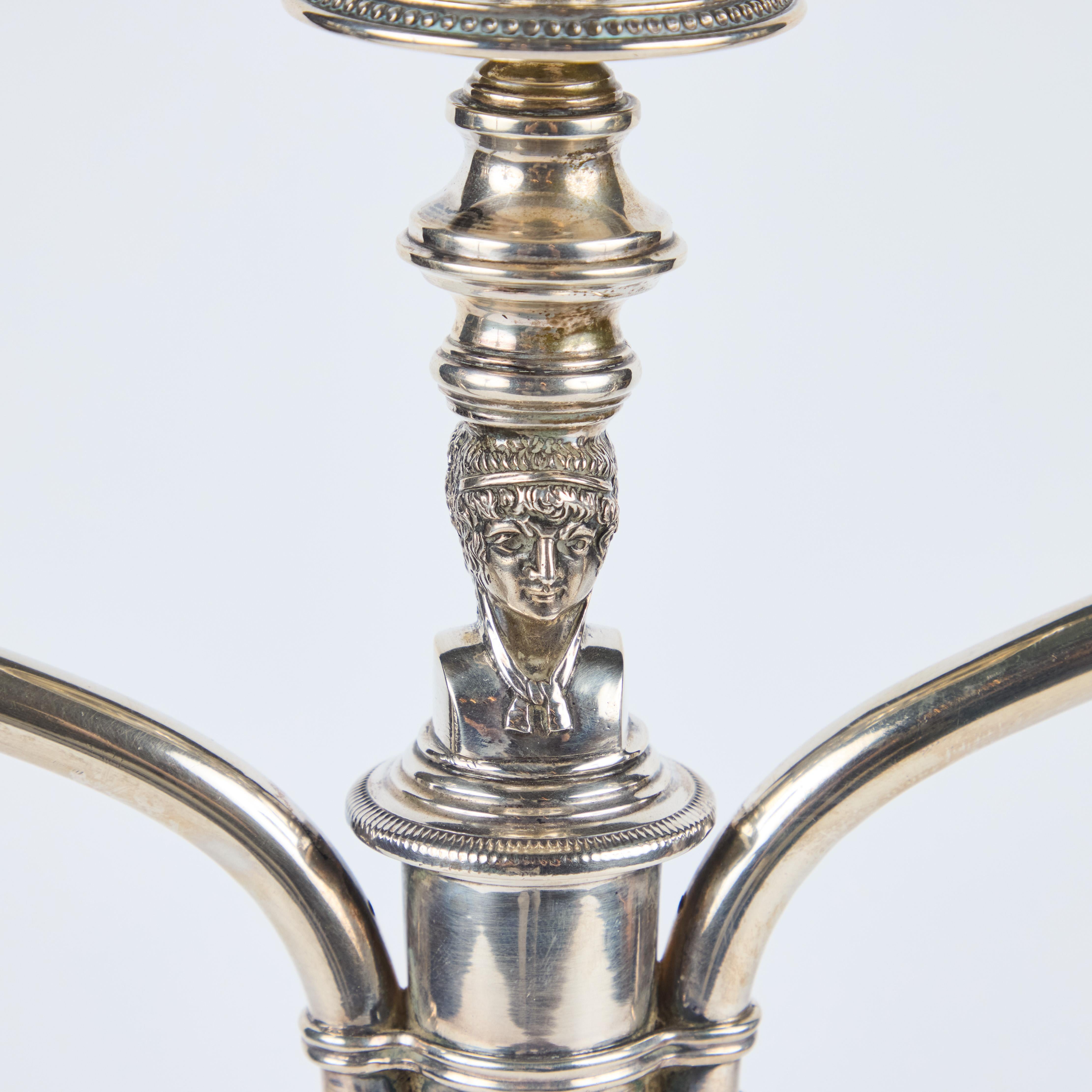 Coppia di candelabri in argento 925 con doppio Giano in vendita 3