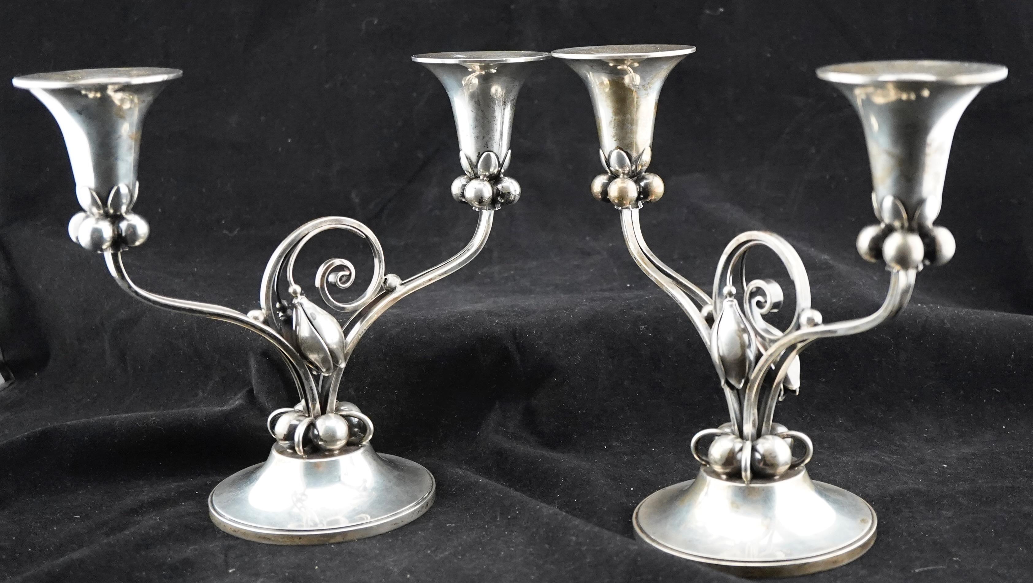 Paar Kerzenleuchter aus Sterlingsilber von Alphonse La Paglia 1952 (Moderne der Mitte des Jahrhunderts) im Angebot