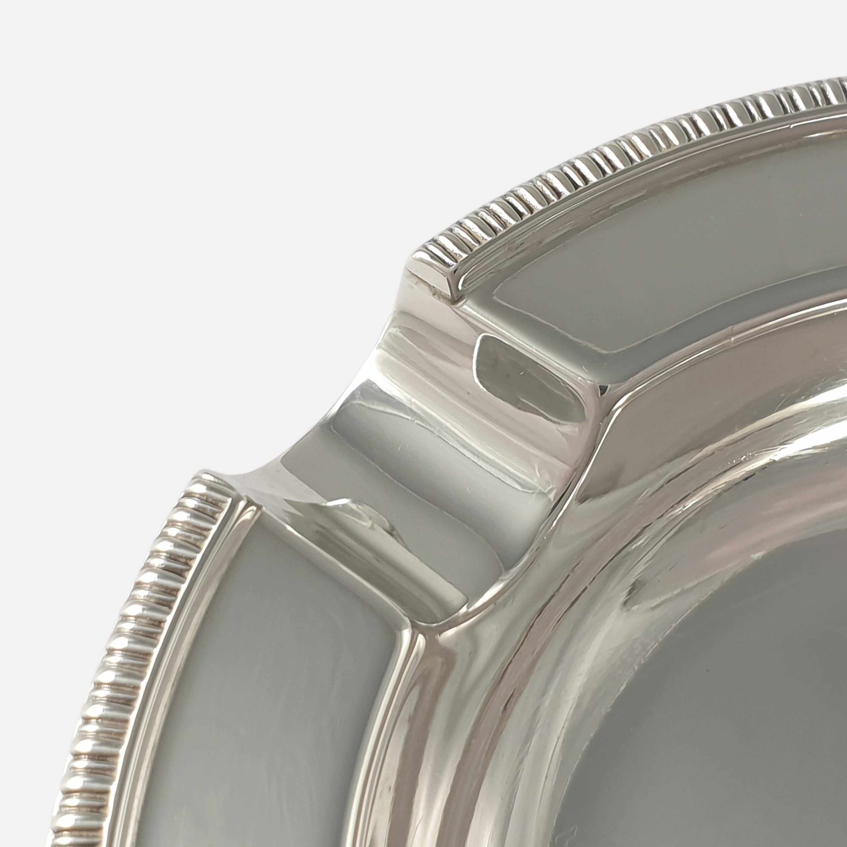 Argento 925 Coppia di posacenere a cimiero in argento sterling, William Hutton & Sons in vendita