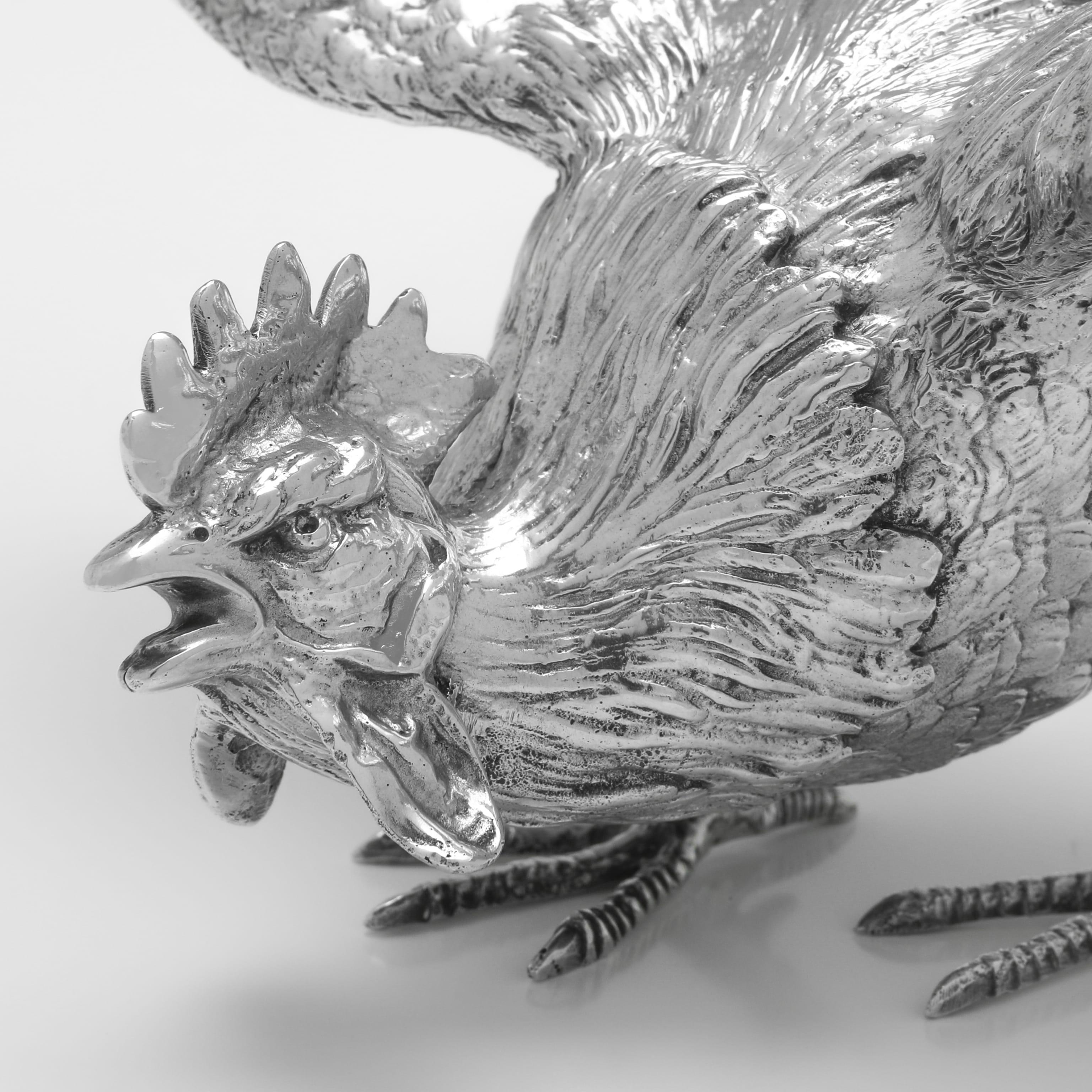 Pareja de gallos de pelea de plata de ley fabricados en Londres en 1968 por Barnards en Bueno estado para la venta en London, London
