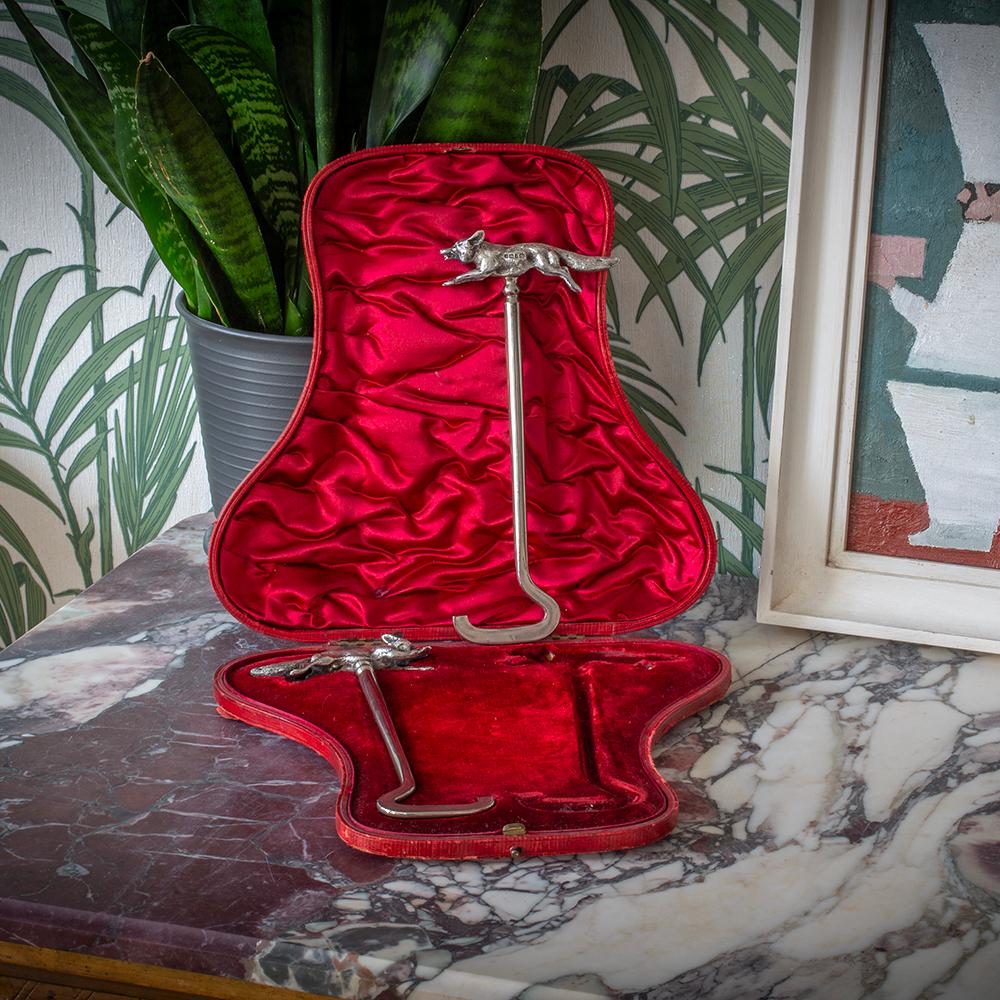 Coppia di tira-scarpe a forma di volpe in argento massiccio, William Hutton & Sons Sheffield 1898 in vendita 12
