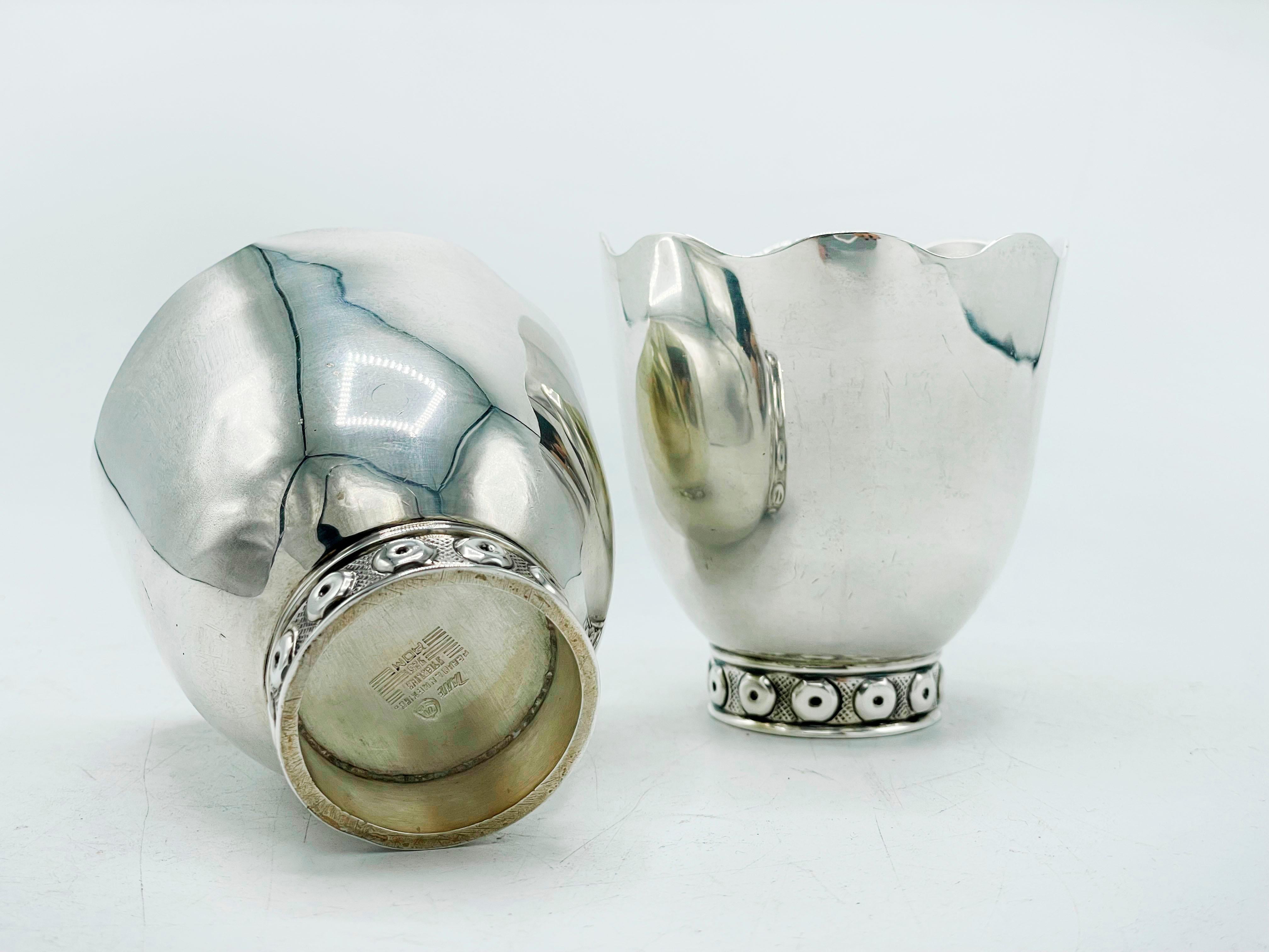 Mid-Century Modern Pair of sterling Silver Glasses by Tane Orfebres For Sale
