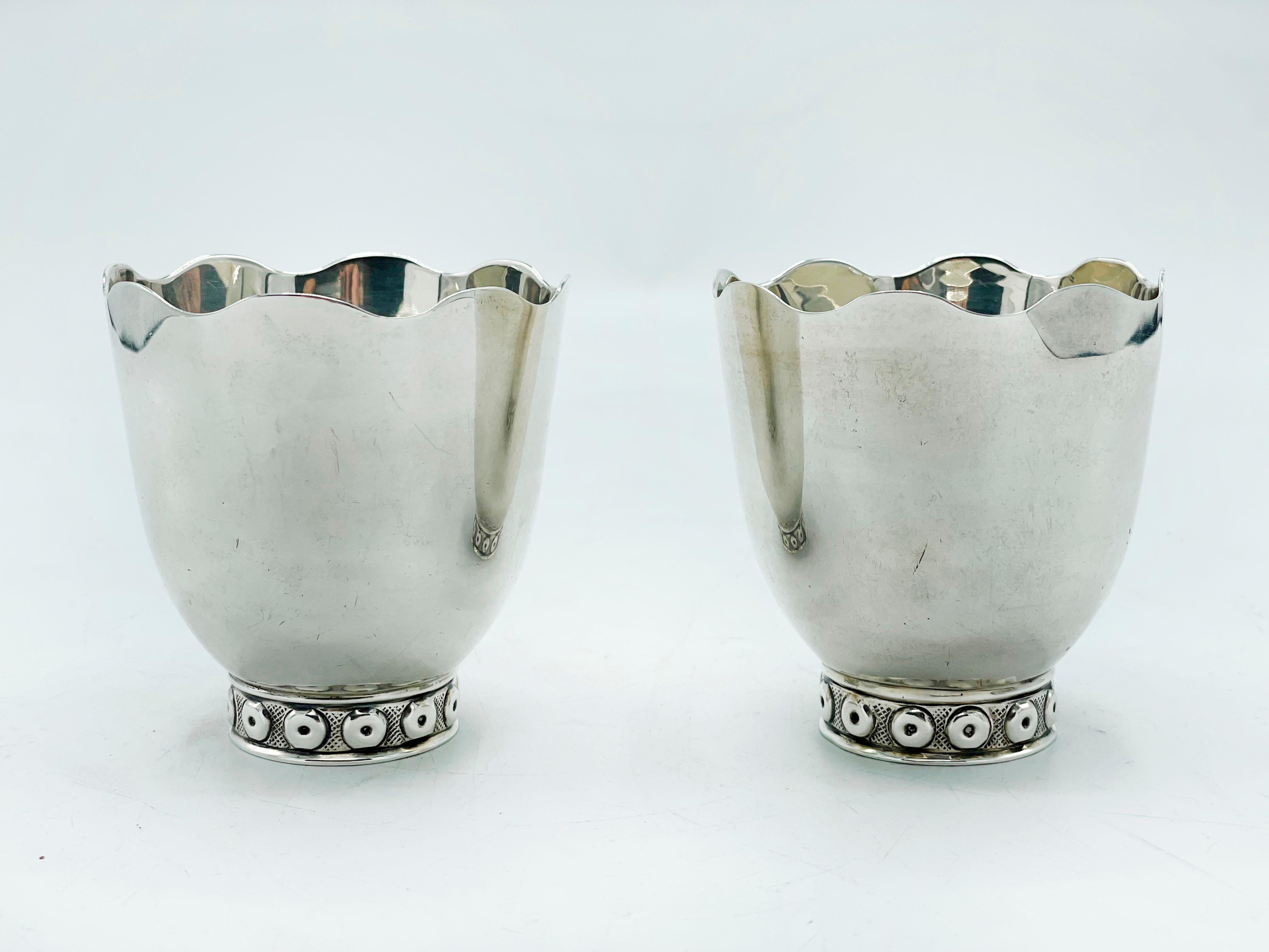 Pair of sterling Silver Glasses by Tane Orfebres In Good Condition For Sale In Autonomous City Buenos Aires, CABA