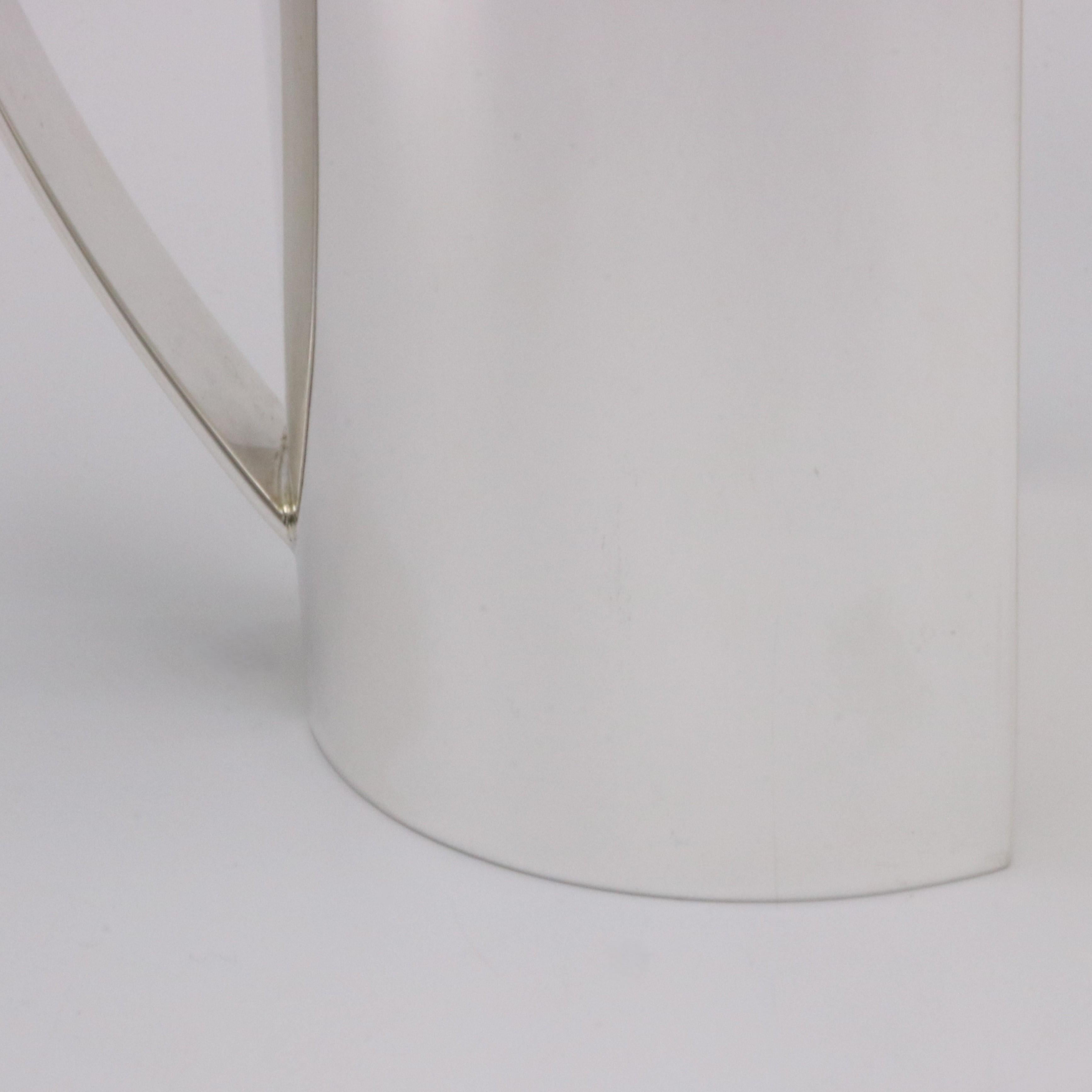 Coppia di caraffe intrecciate in argento sterling in vendita 1