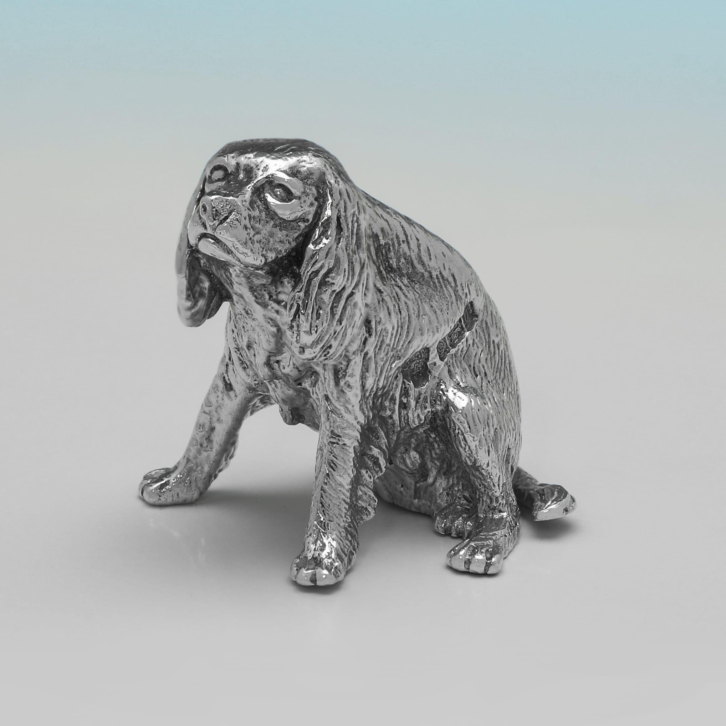 Paar King Charles Spaniel-Modelle aus Sterlingsilber von C.J. Vander aus dem Jahr 1995 im Zustand „Gut“ im Angebot in London, London