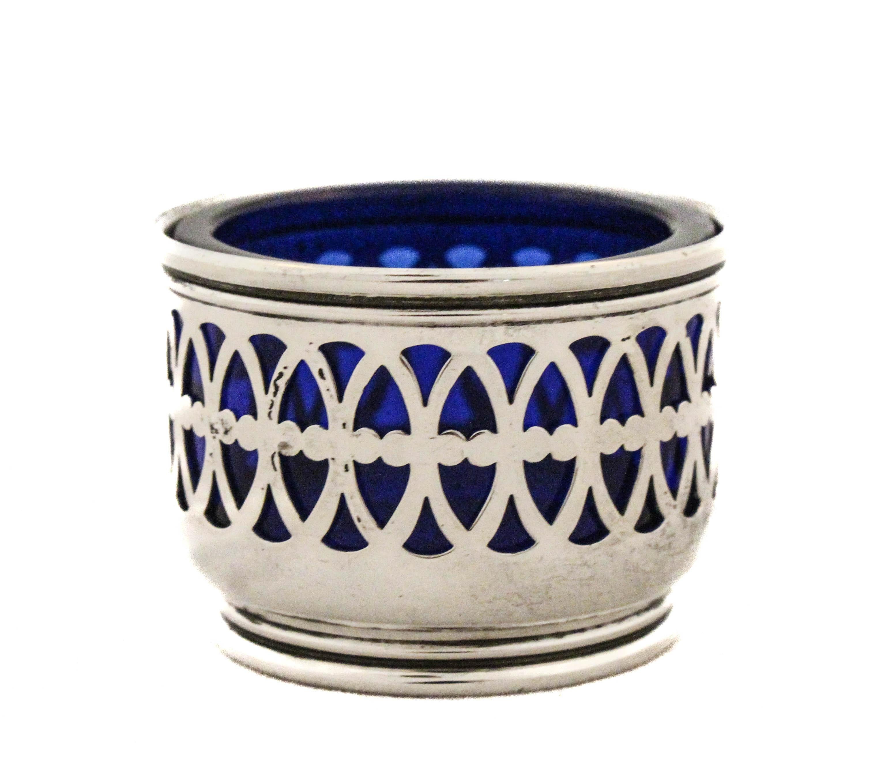 American Pair of Sterling Silver Salt Cellars For Sale