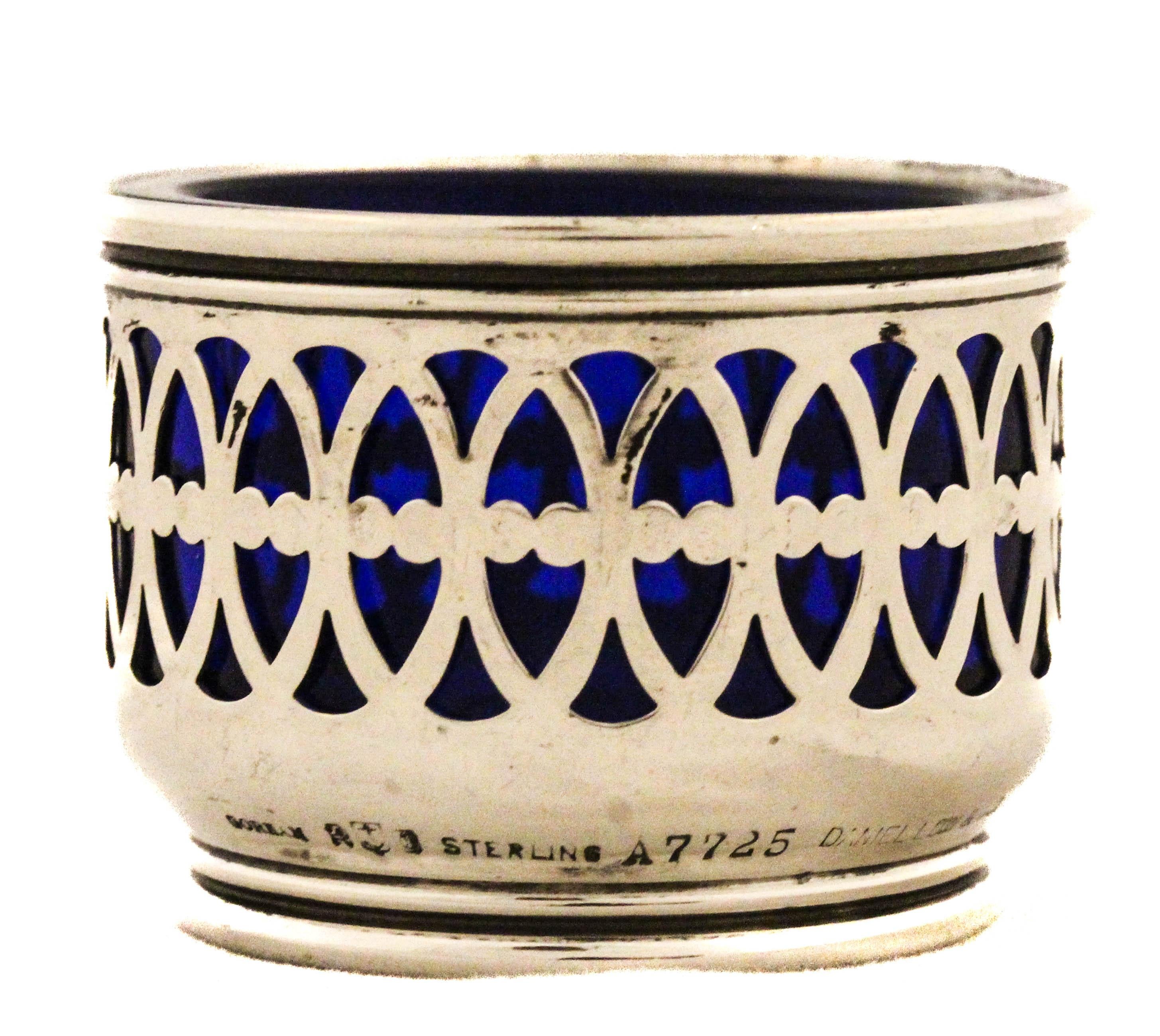 Pair of Sterling Silver Salt Cellars For Sale 1