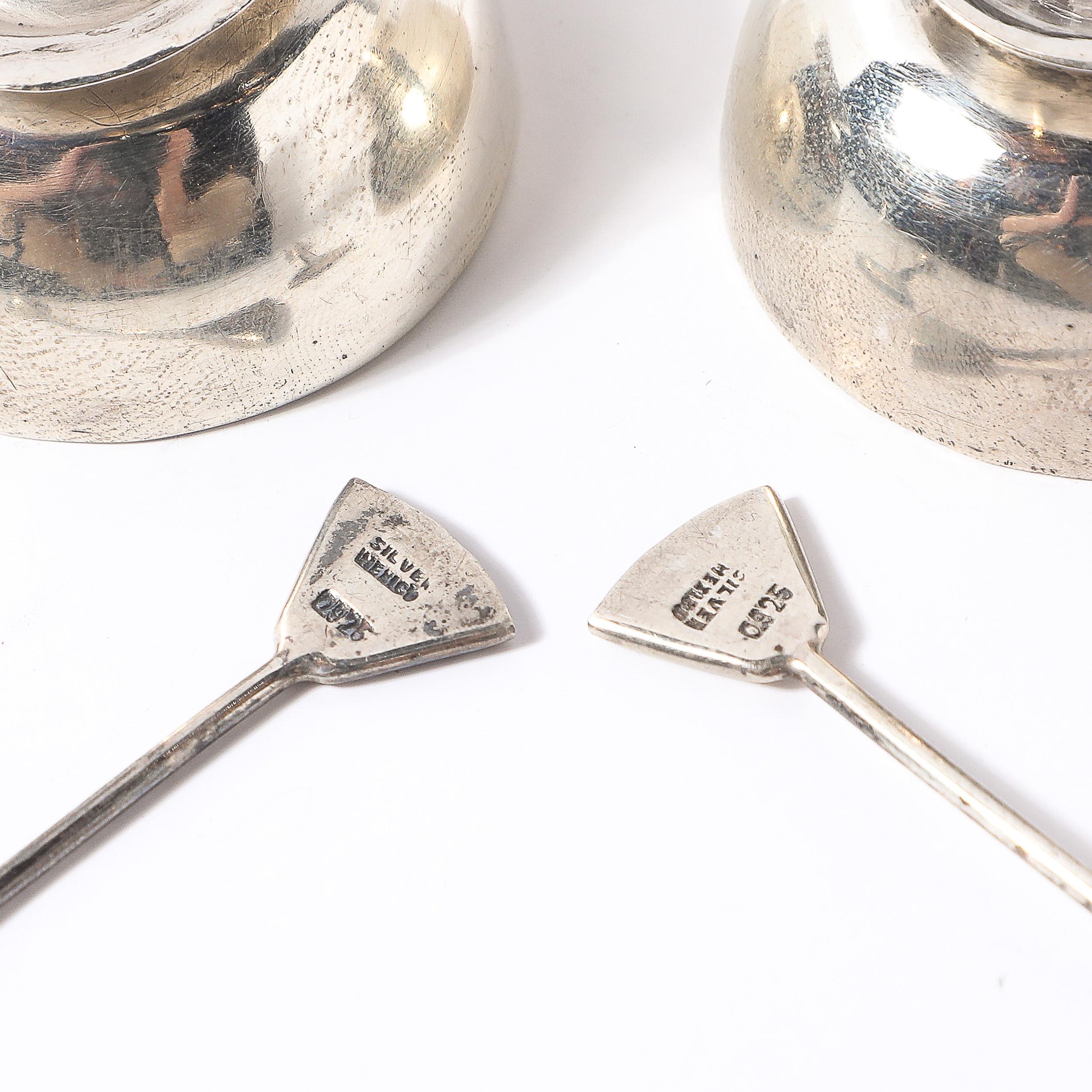 Pair of Sterling Silver Salt Cellars with Spoons signed Marcia For Sale 3