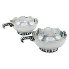 Pair of Sterling Silver sauce boat with Handle by Tane Orfebres