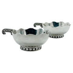 Pair of Sterling Silver sauce boat with Handle by Tane Orfebres