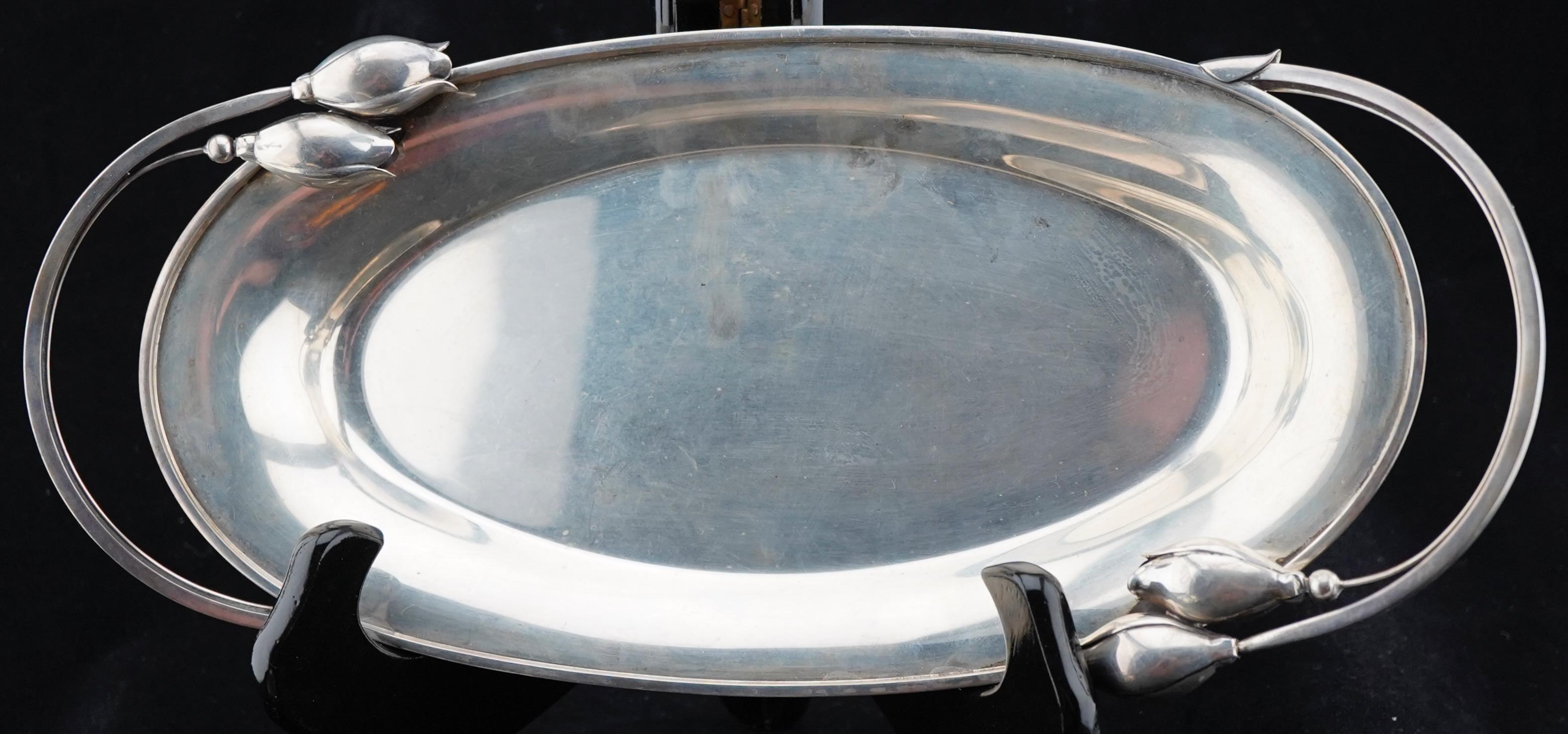Pair of Sterling Silver Serving Dishes by Alphonse La Paglia 1952 In Excellent Condition For Sale In Sarasota, FL
