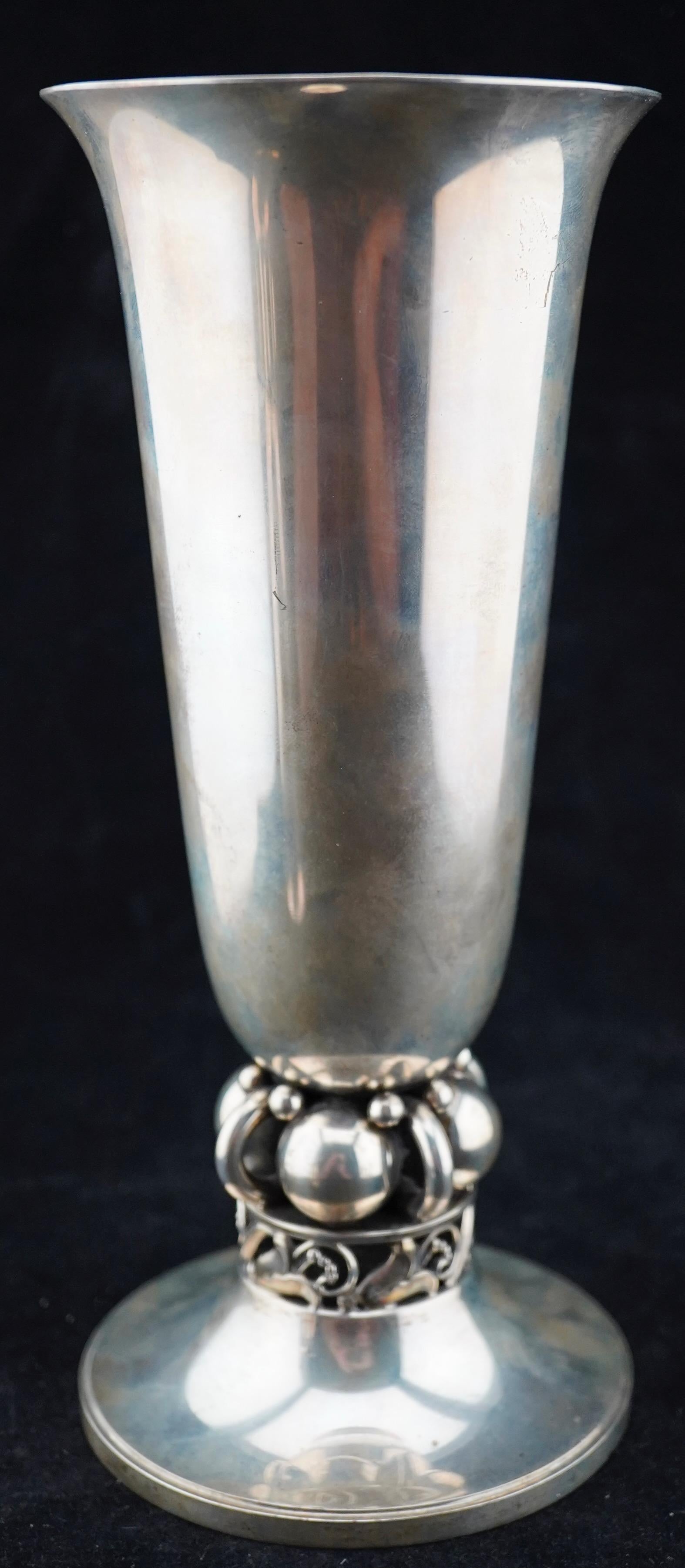 Mid-Century moderno Coppia di vasi in argento Sterling di Alphonse La Paglia 1952 in vendita