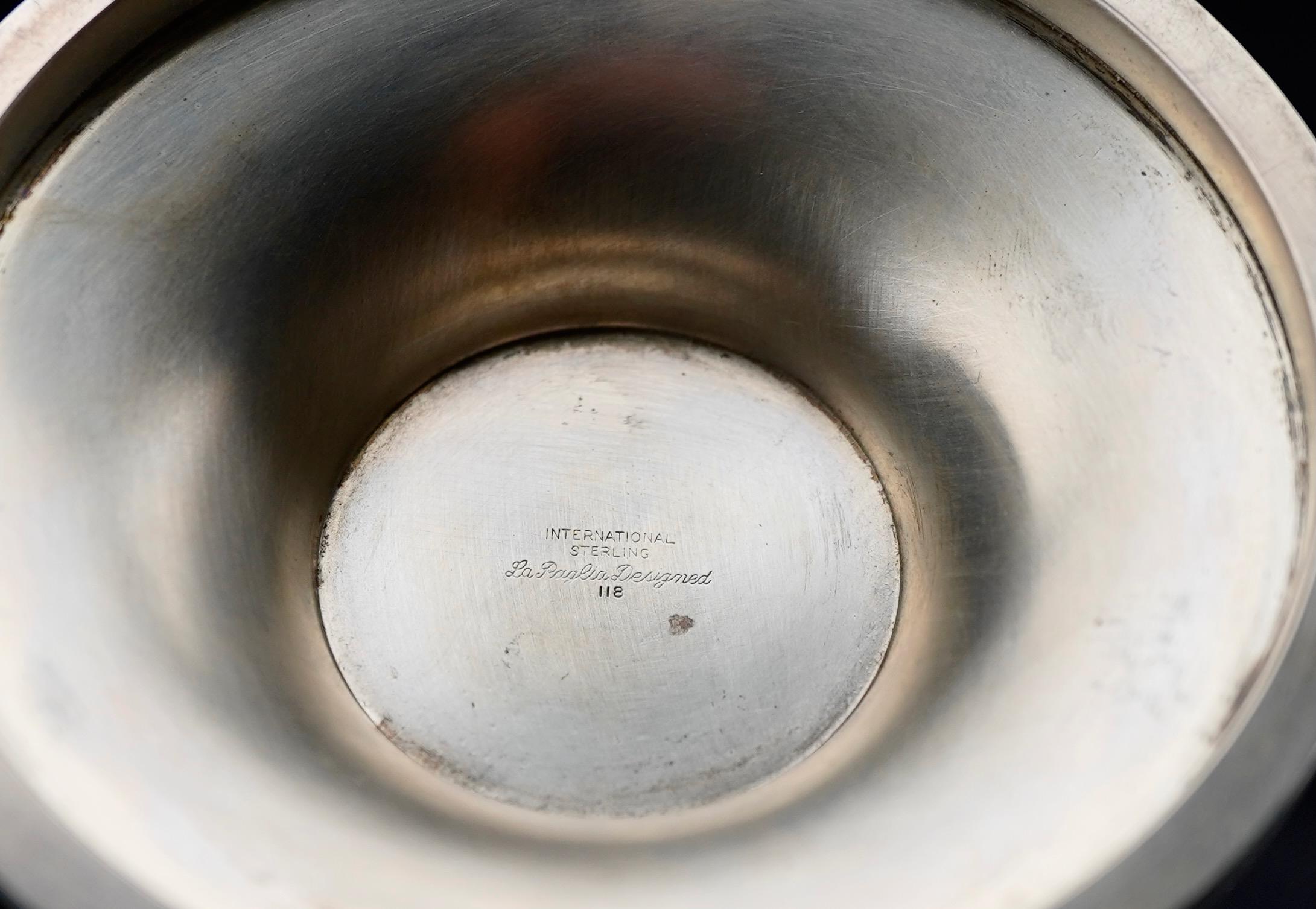 Paar Vasen aus Sterlingsilber von Alphonse La Paglia 1952 im Zustand „Hervorragend“ im Angebot in Sarasota, FL