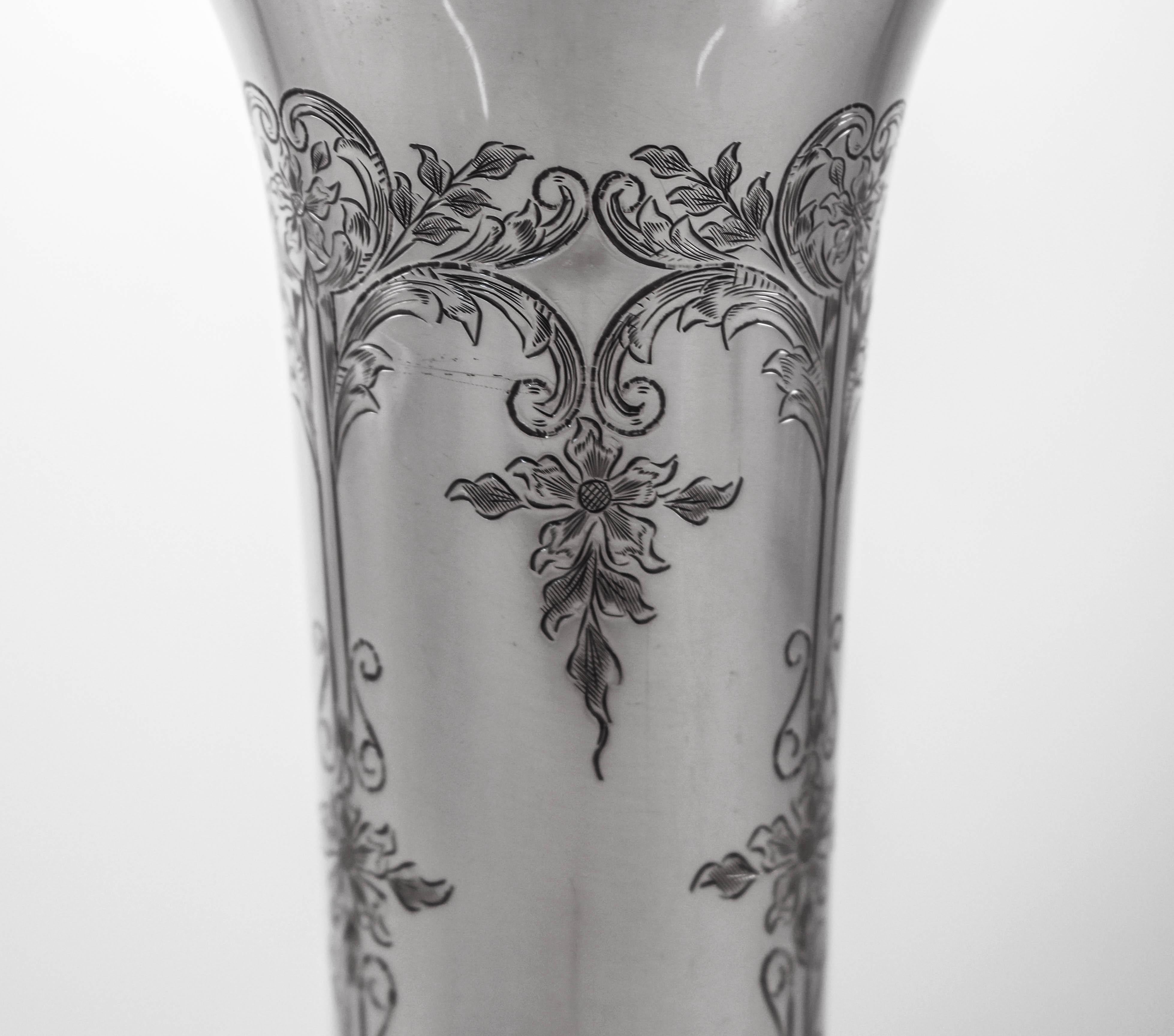 Américain Paire de vases en argent sterling en vente