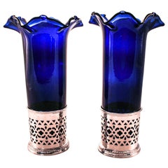 Paar Vasen aus Sterling mit kobaltfarbenen Einlagen