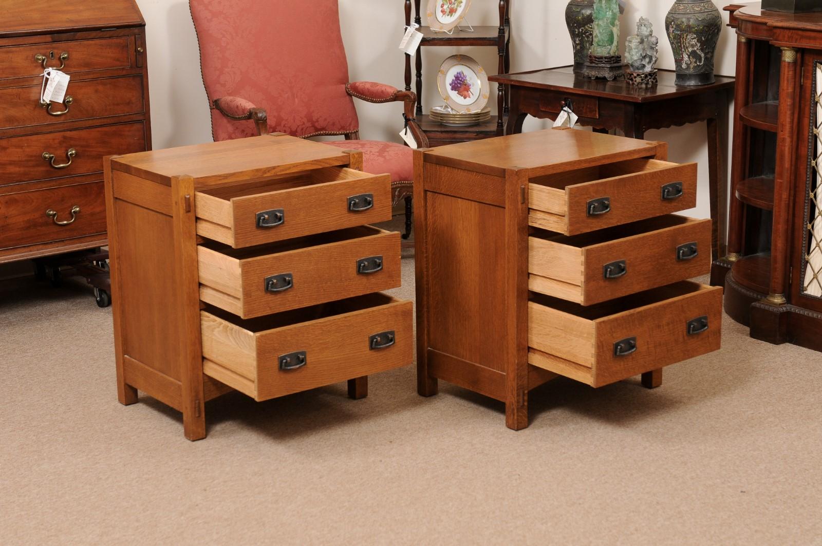 Pair of Stickley Mission Style Oak Nightstands / Side Tables with Drawers 7
