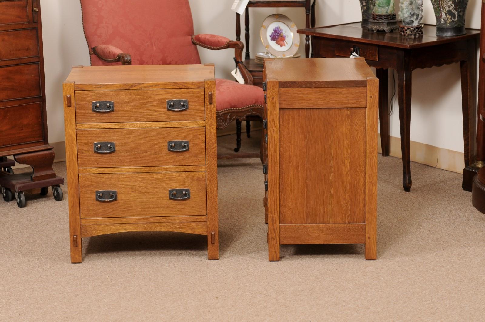 Pair of Stickley Mission Style Oak Nightstands / Side Tables with Drawers 3