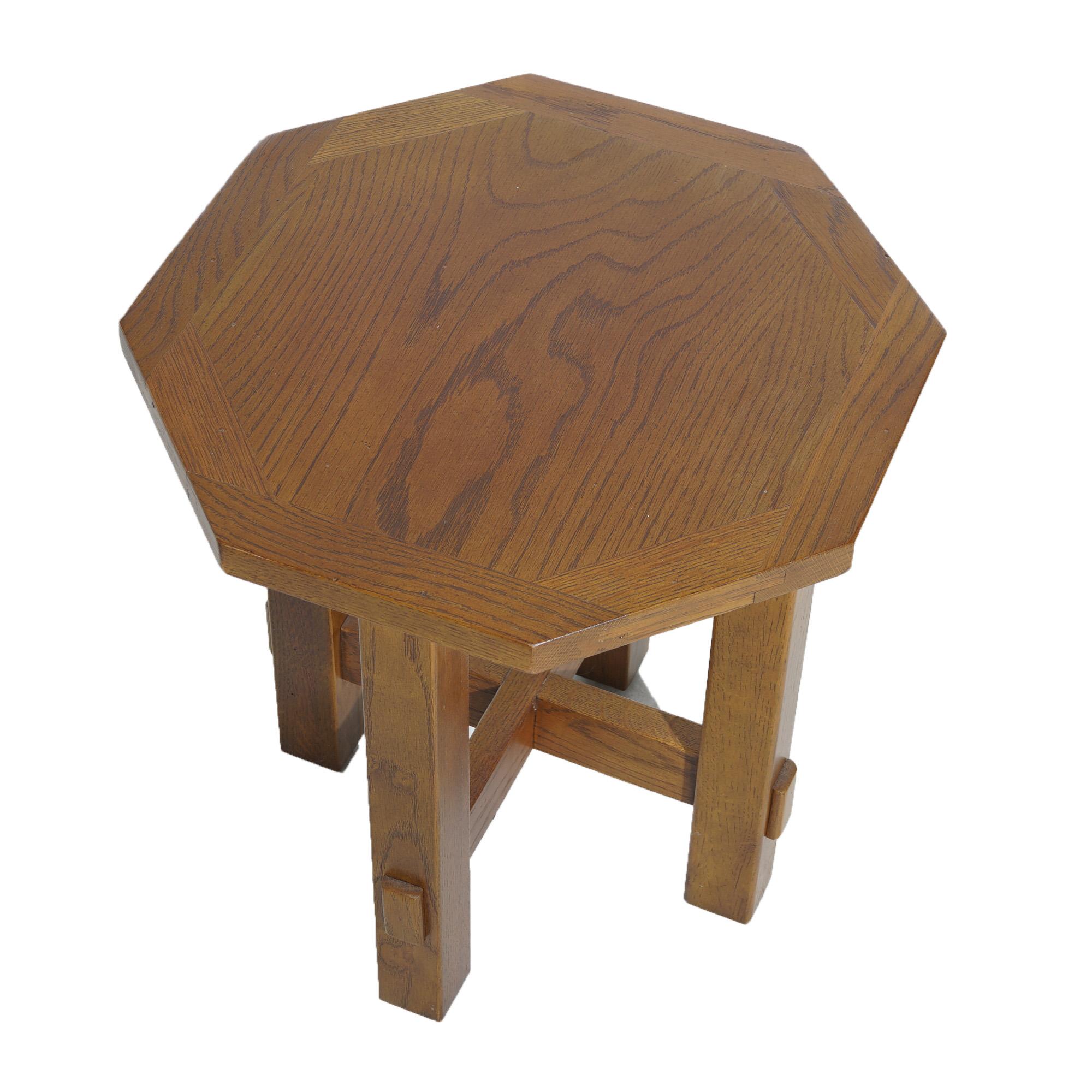 Pair of Stickley School Arts & Crafts Mission Oak Octagonal Plant Stands 20thC In Good Condition In Big Flats, NY
