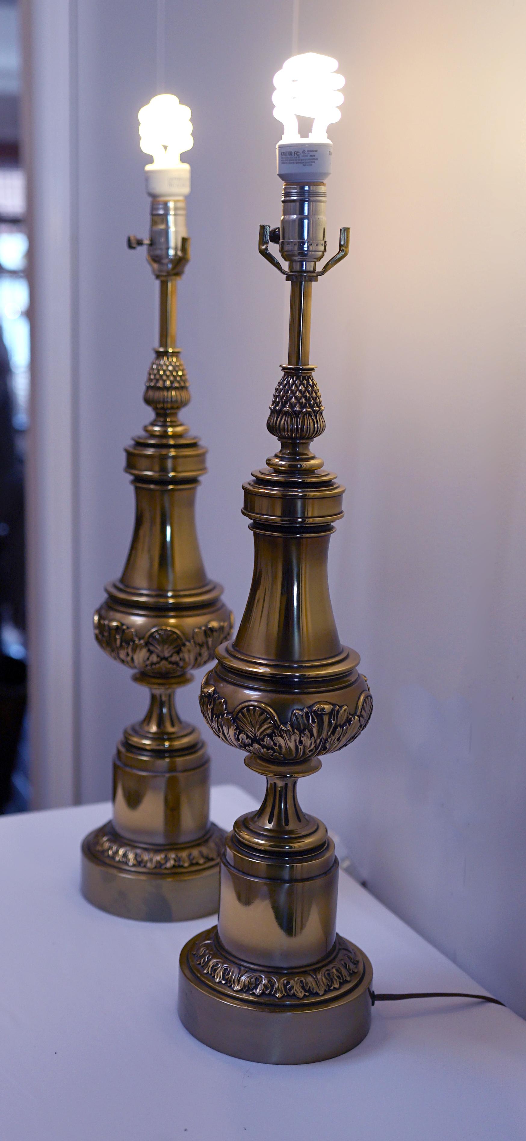20th Century Pair of Stiffel Brass Columnar Table Lamps For Sale