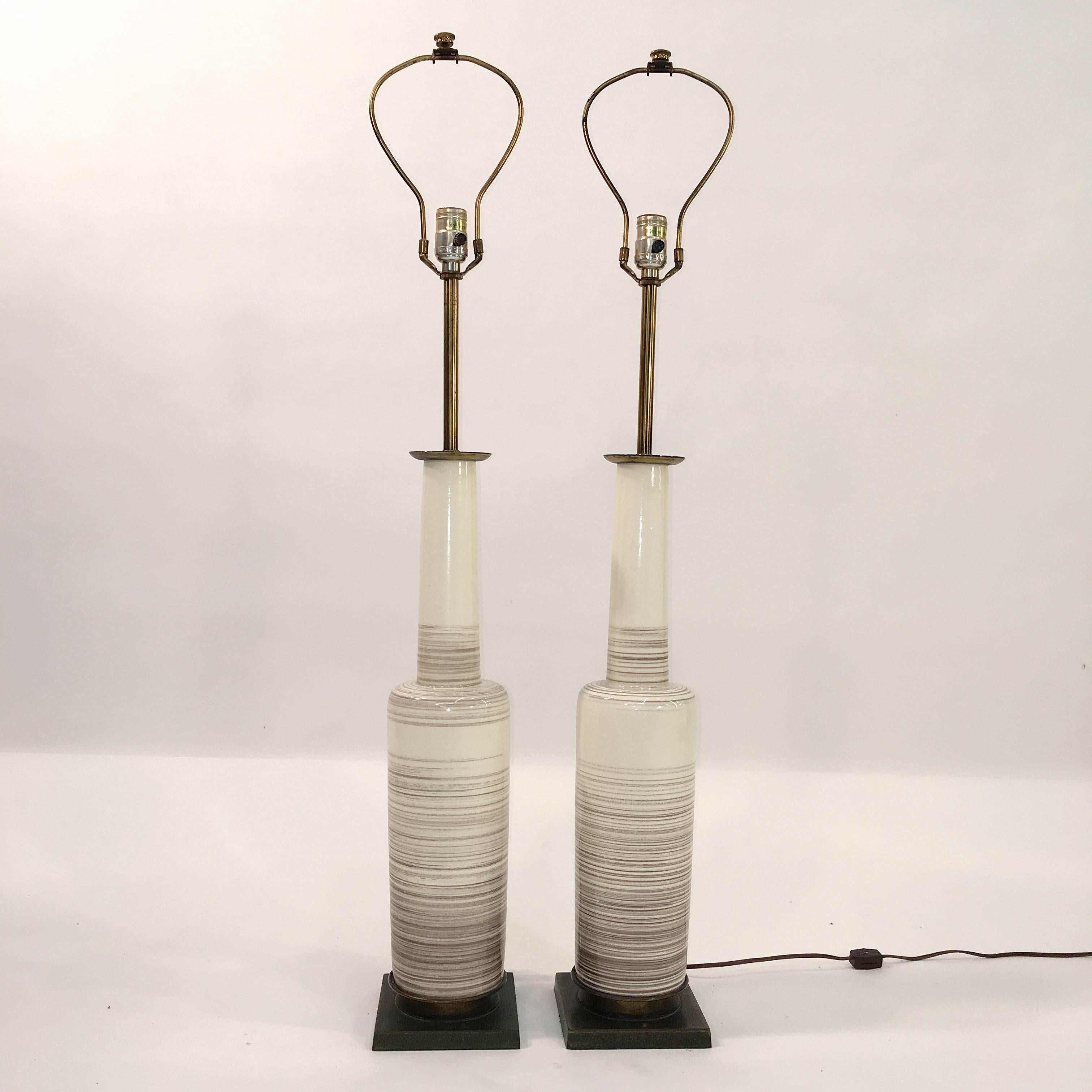 Paire de lampes Stiffel en forme de bouteille en céramique émaillée en vente 11