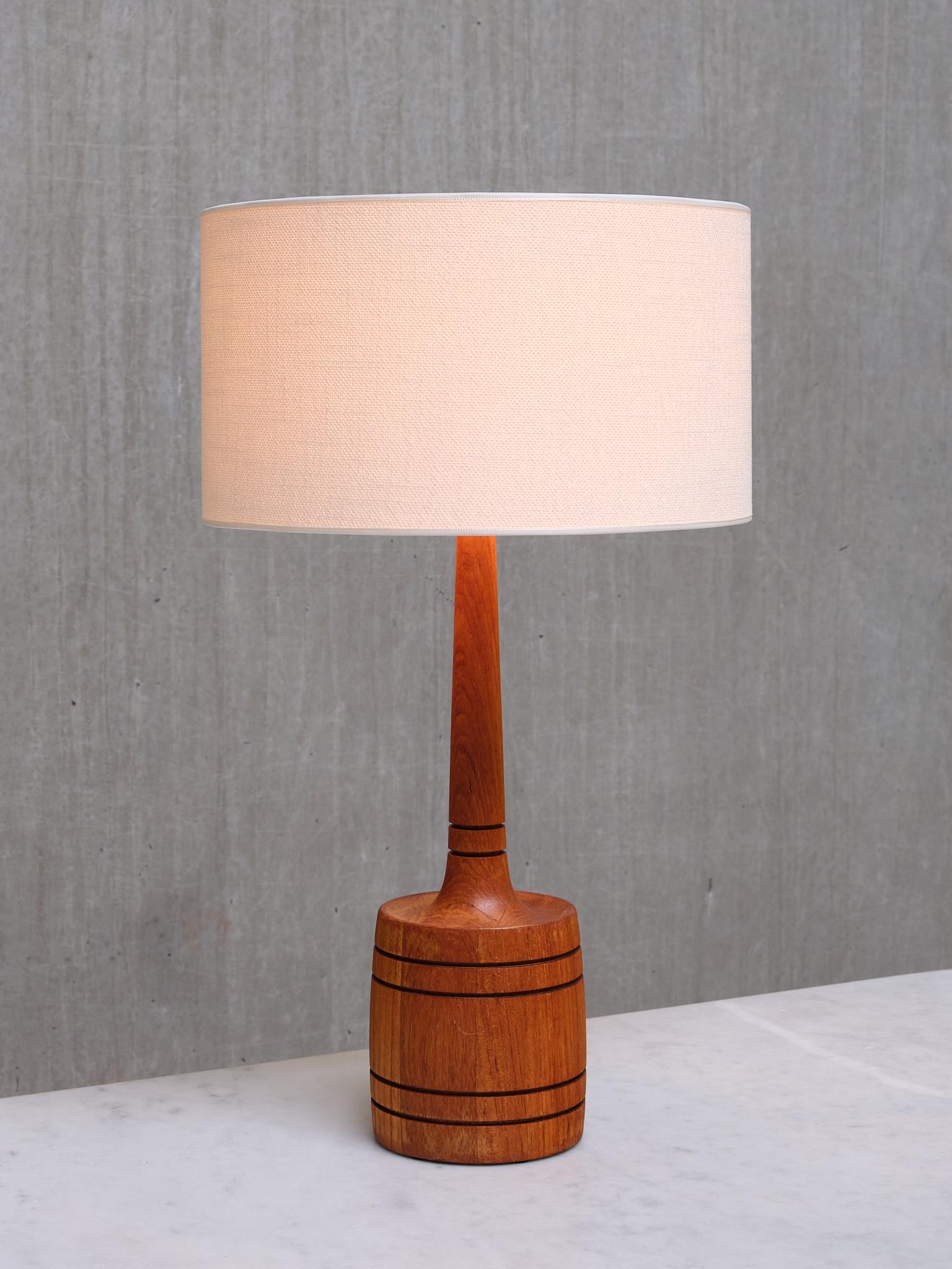 Paar Stilarmatur Tranås Tischlampen aus massivem Teakholz, Schweden, 1960er Jahre im Angebot 5