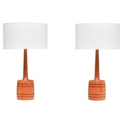Coppia di lampade da tavolo Stilarmatur Tranås in legno massiccio di teak, Svezia, anni '60