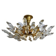 Coppia di lampadari Stilkronen in cristallo e ottone dorato