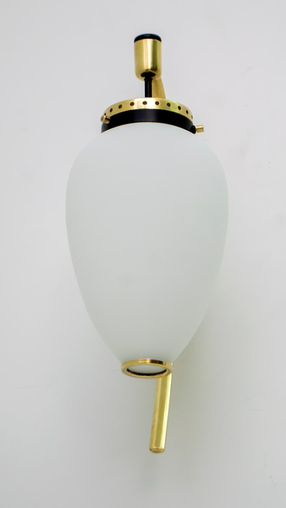Stilnovo Mid-Century Modern Italian Brass and Opaline Glass Sconces, 1950s, Pair 1