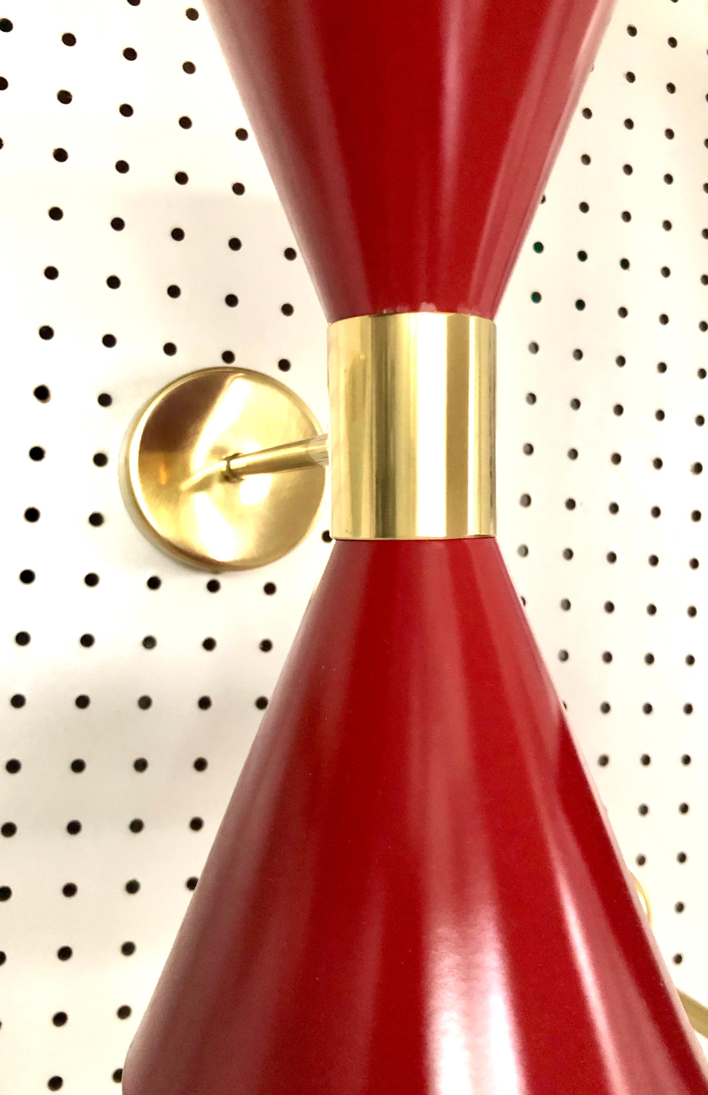 Pair of Stilnovo Red and White Enameled Aluminum with Brass Accents Sconces For Sale 11