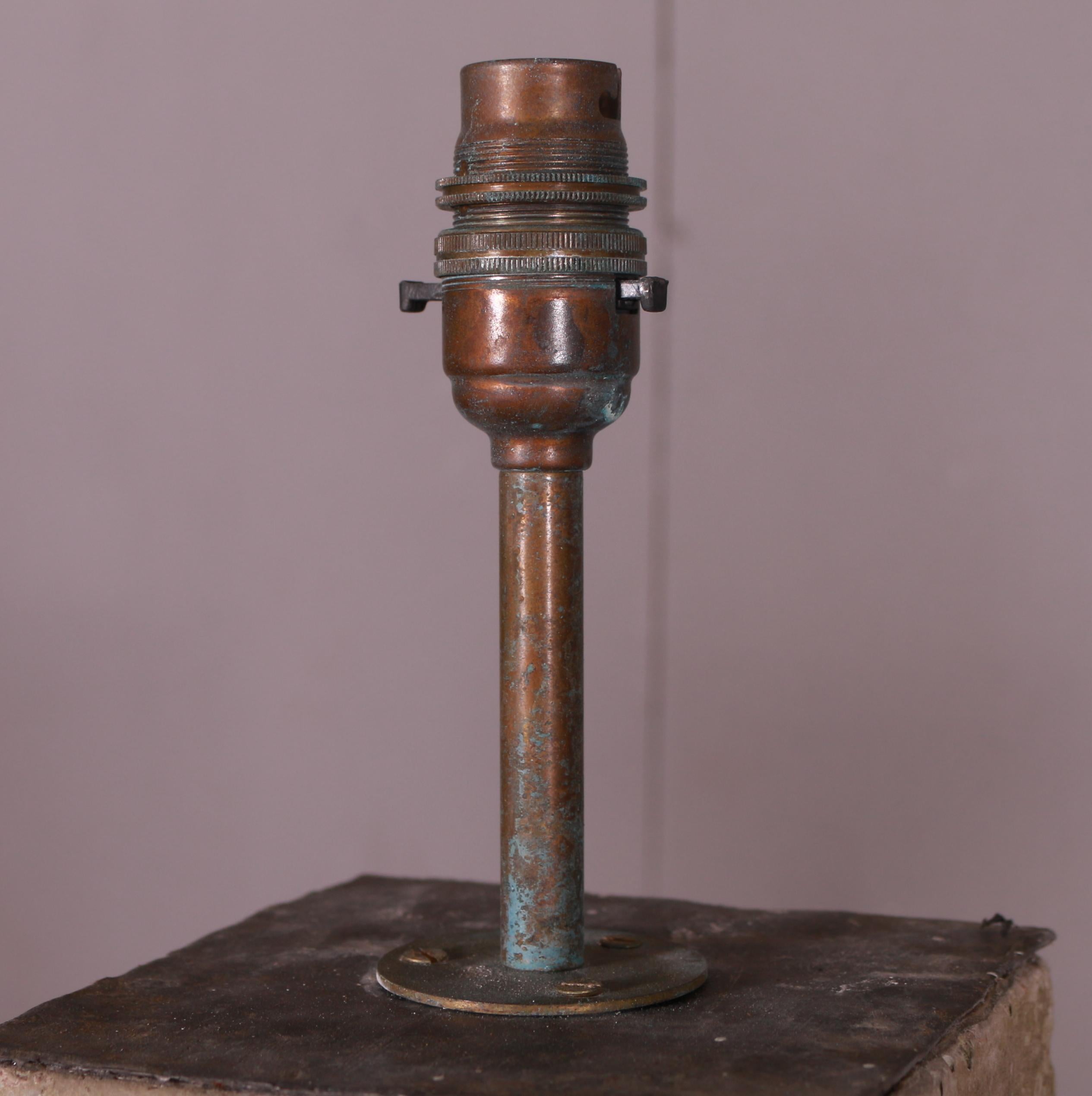Balustrade-Tischlampen aus Stein, Paar im Zustand „Neu“ im Angebot in Leamington Spa, Warwickshire