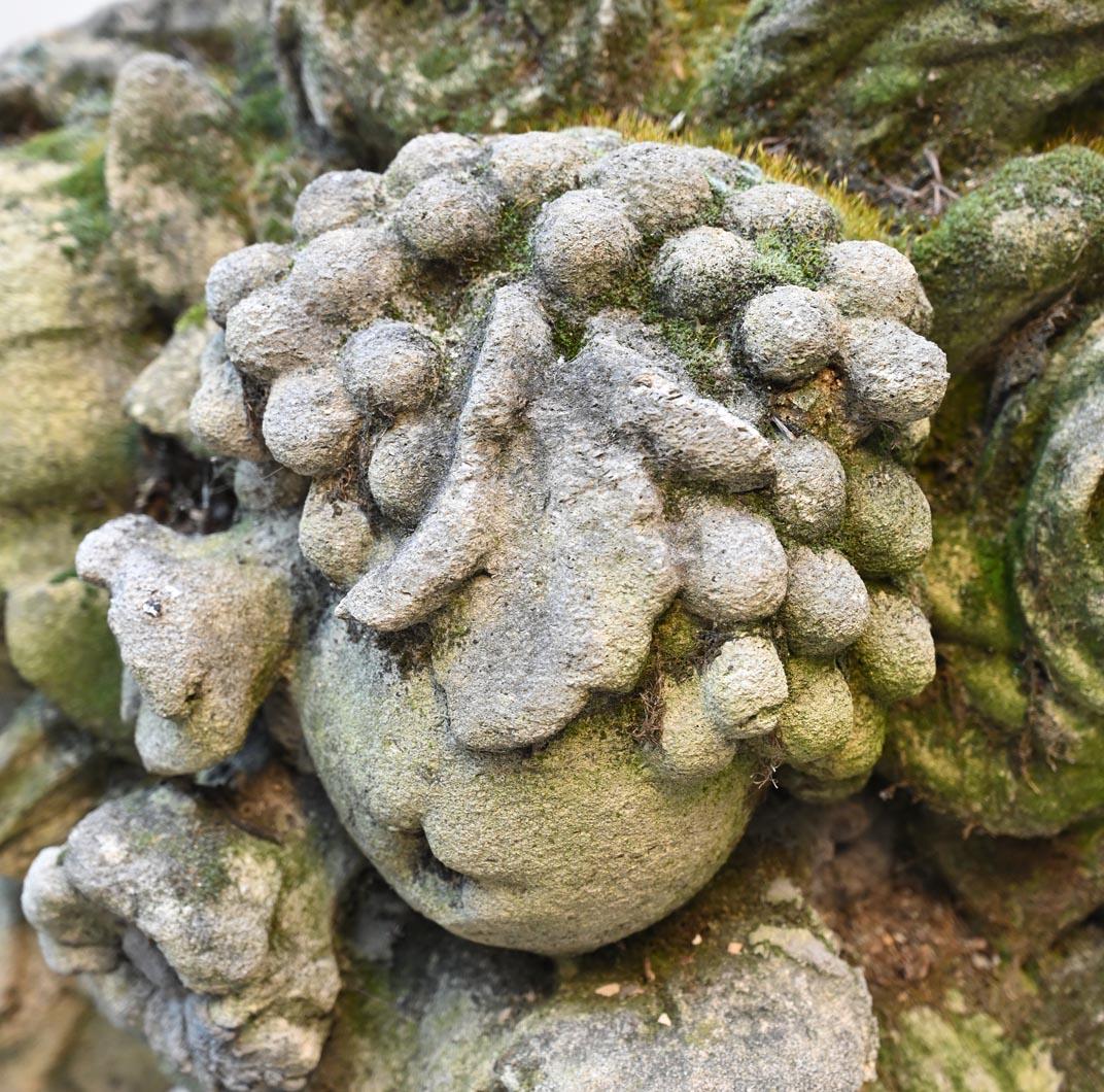 Coppia di cesti da fiori in pietra in vendita 2