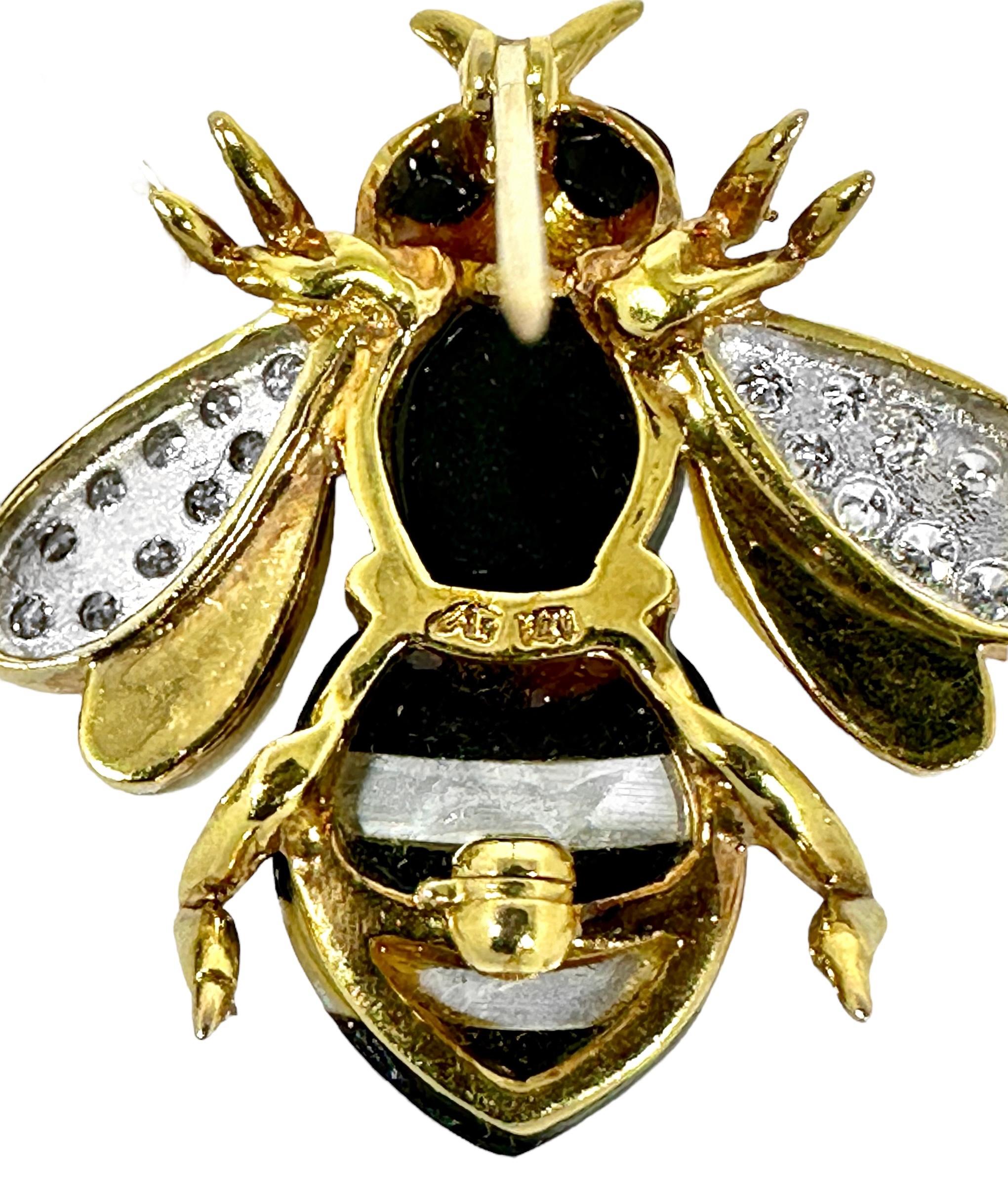 Pair of Stone Inlay Bumble Bee Pins in Gold w/ Diamond Wings by Asch Grossbardt For Sale 3